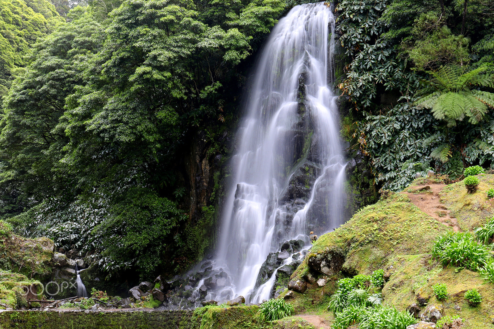 Canon EF 24-70mm F4L IS USM sample photo. Waterfall photography