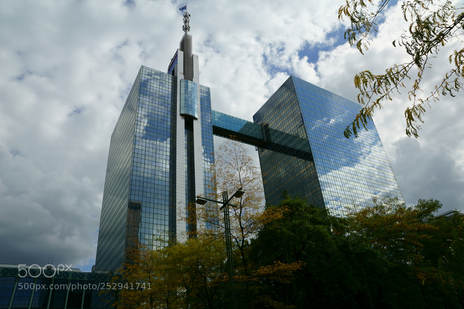 Sony DT 16-50mm F2.8 SSM sample photo. Two glazed builings, brussels photography