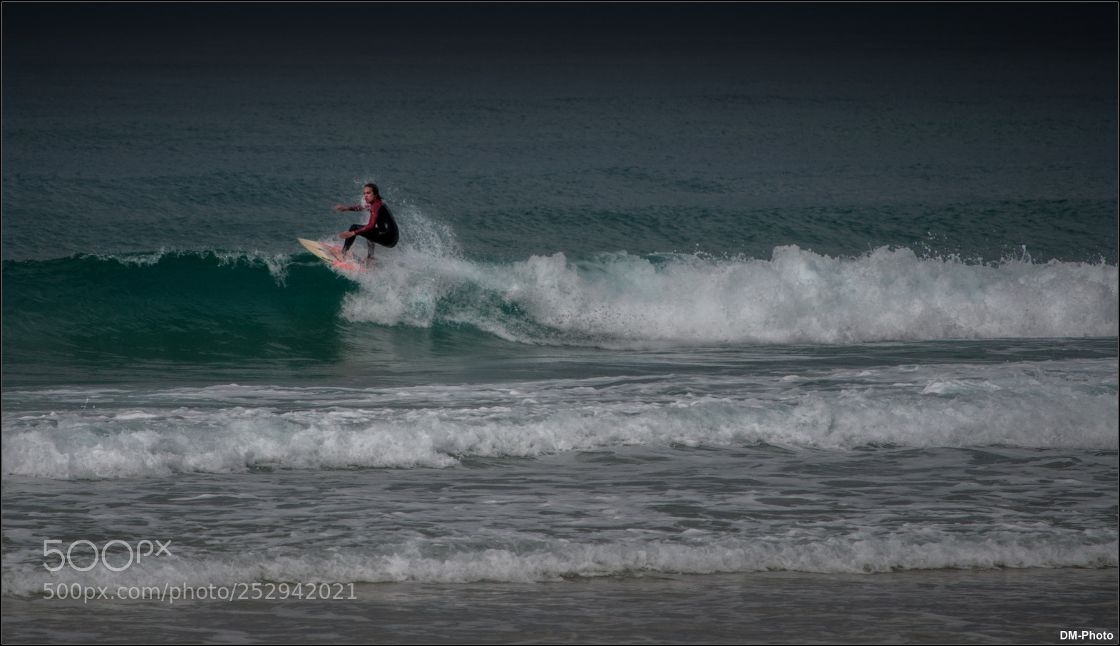 Nikon D90 sample photo. On the wave photography