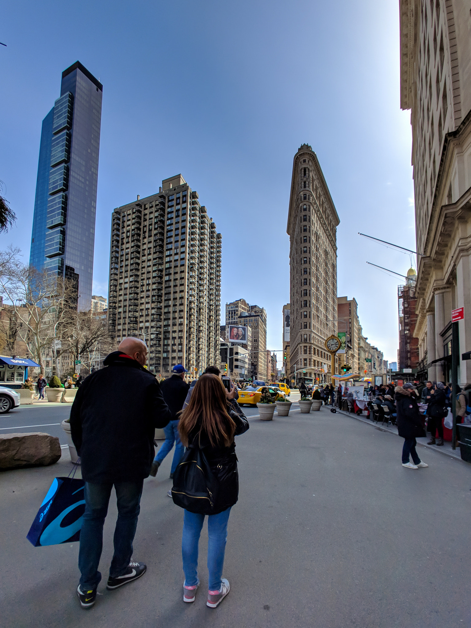 LG V30 sample photo. Flatiron photography