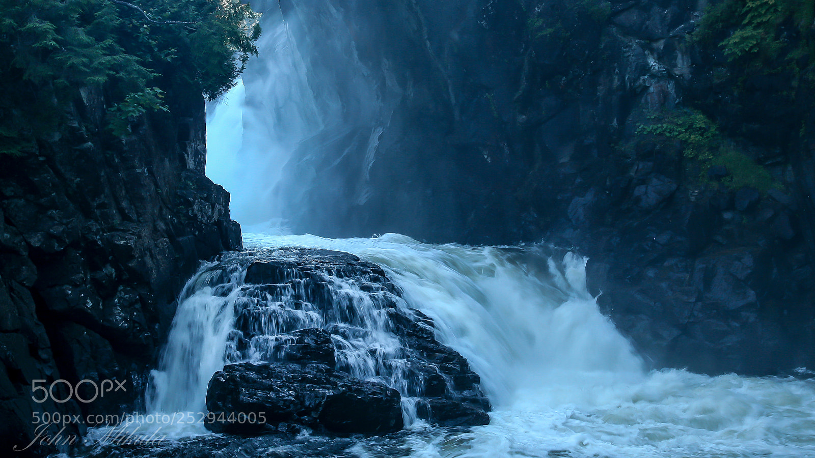 Canon EOS 5D sample photo. Solitude 2 , darwen photography