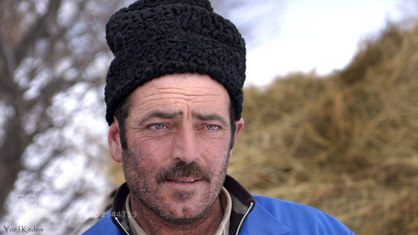 Nikon D800 sample photo. A farmer in romania photography