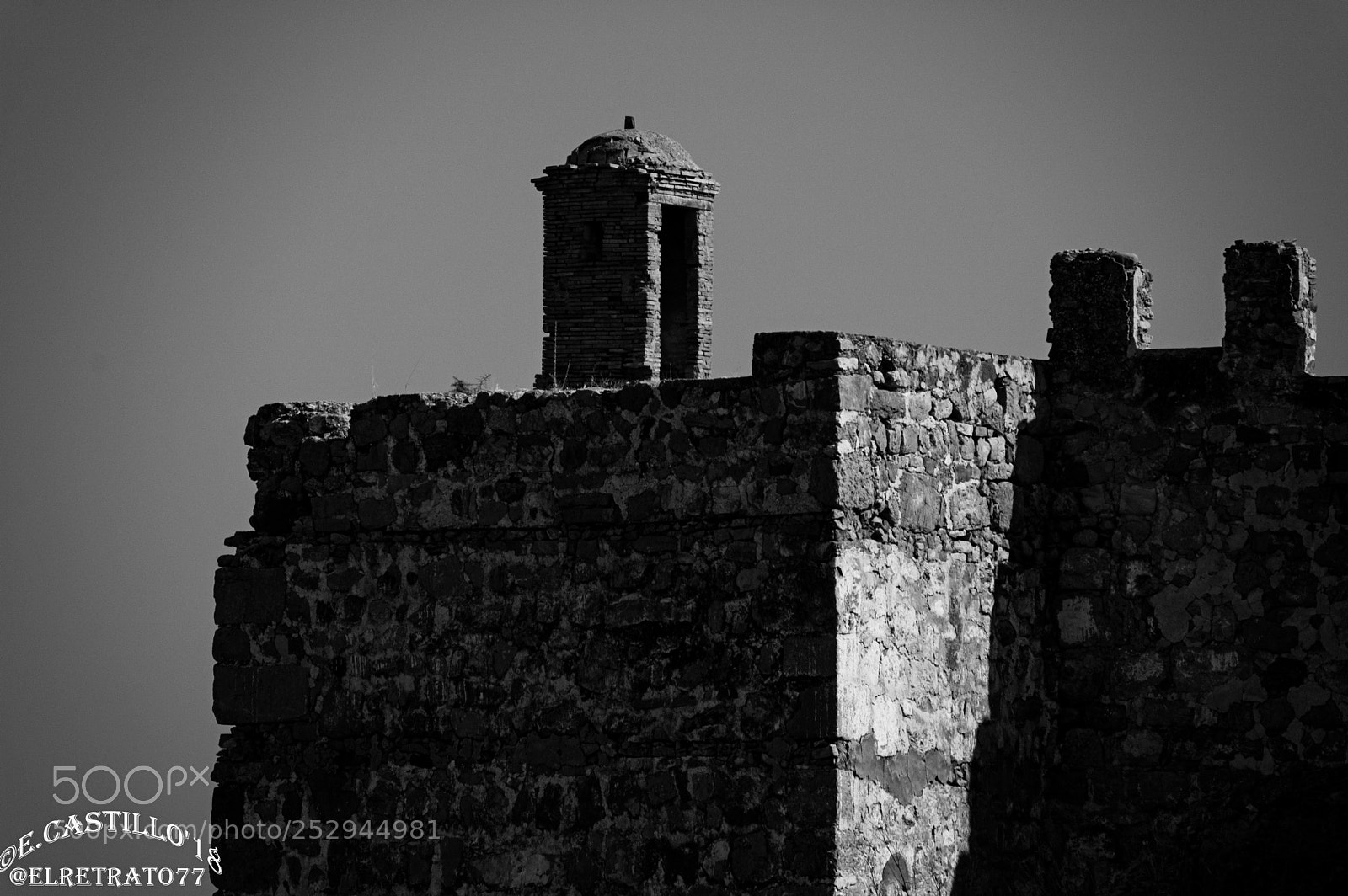 Nikon D40 sample photo. "the castle" photography