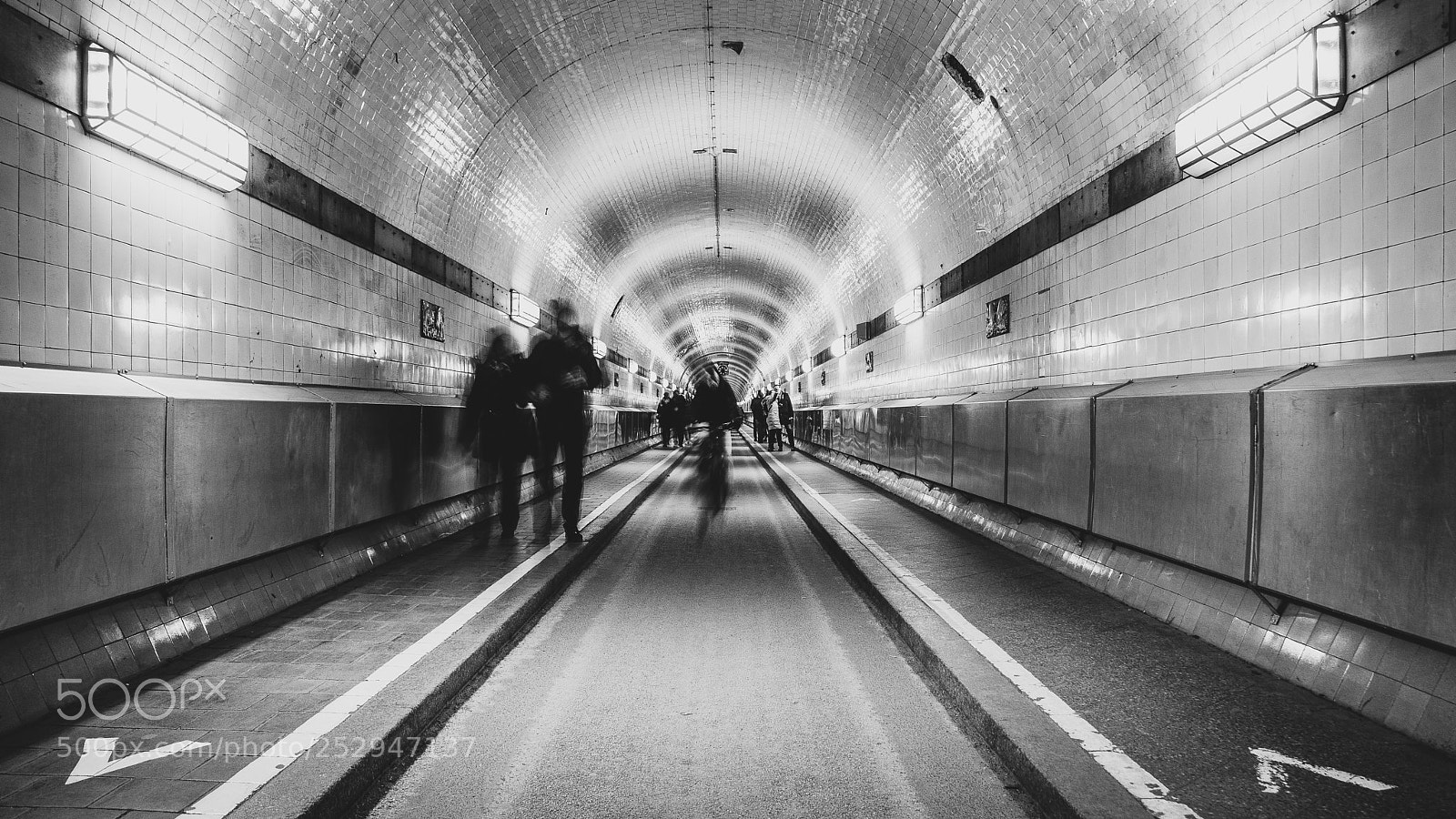 Canon EOS 80D sample photo. Alter elbtunnel, hamburg photography