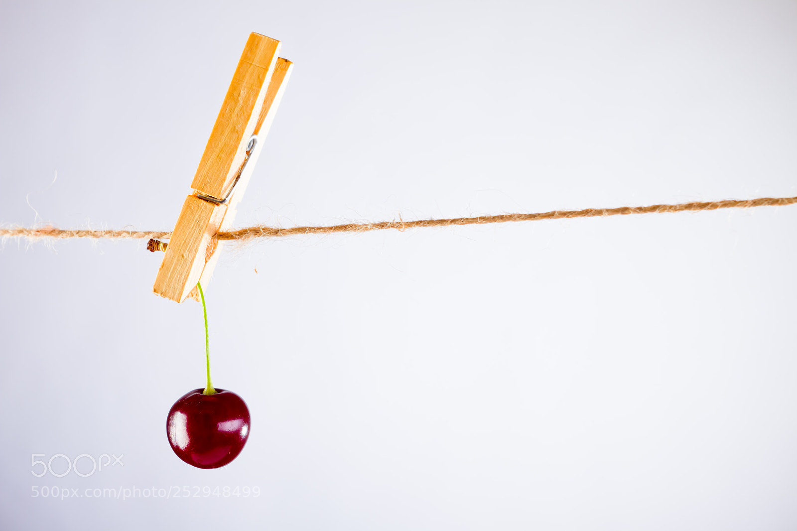 Canon EOS 7D sample photo. Cherry and rope on photography