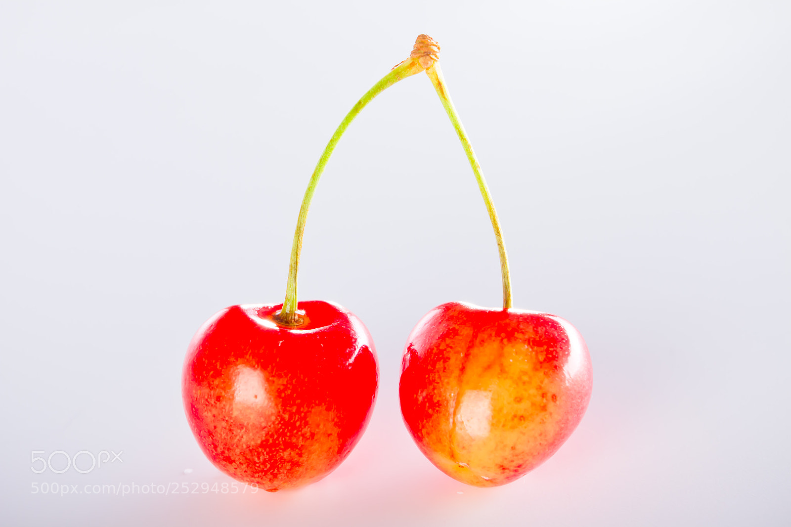 Canon EOS 7D sample photo. Cherry and rope on photography
