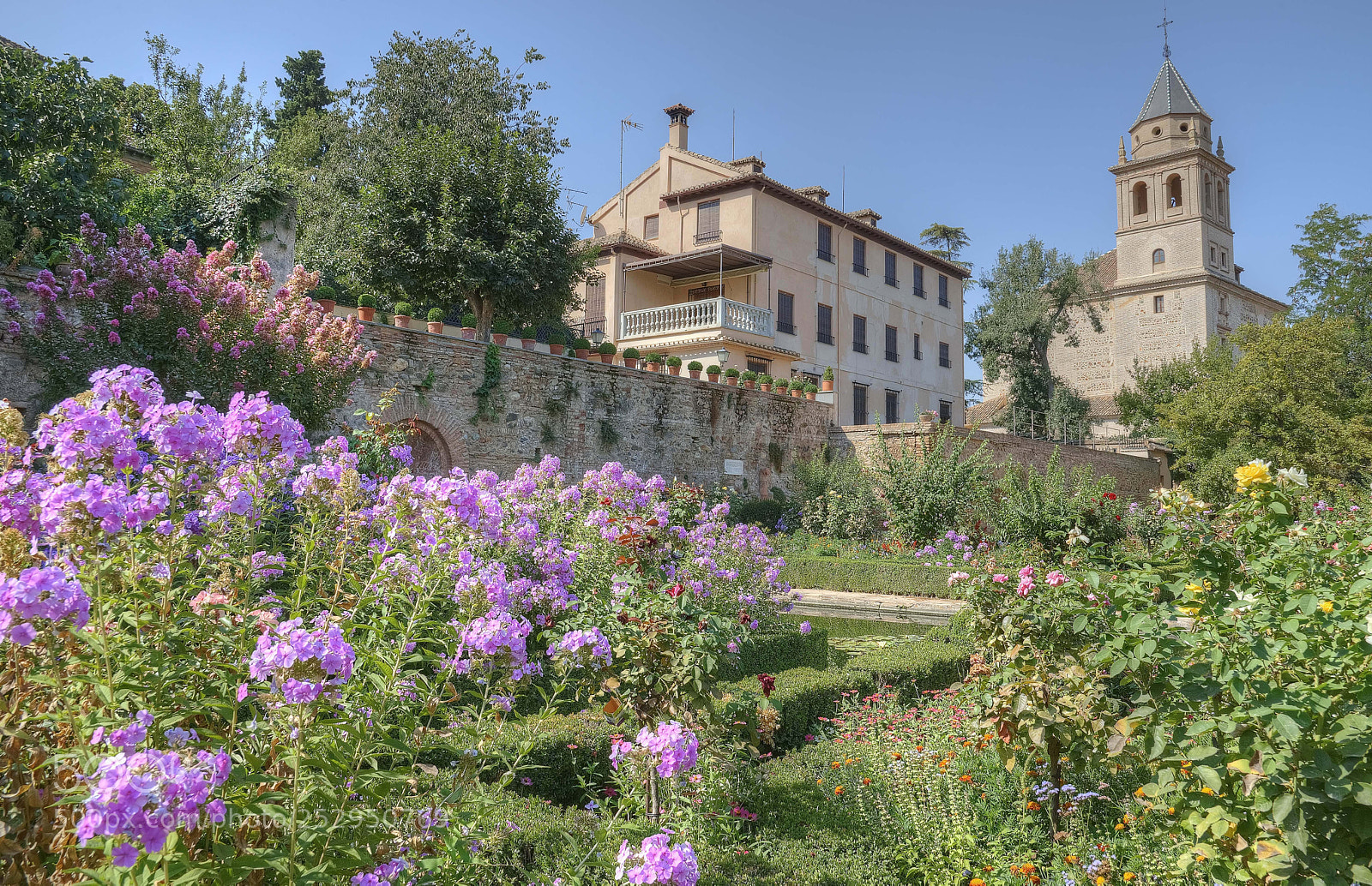 Nikon D600 sample photo. Gardens of palacio de photography