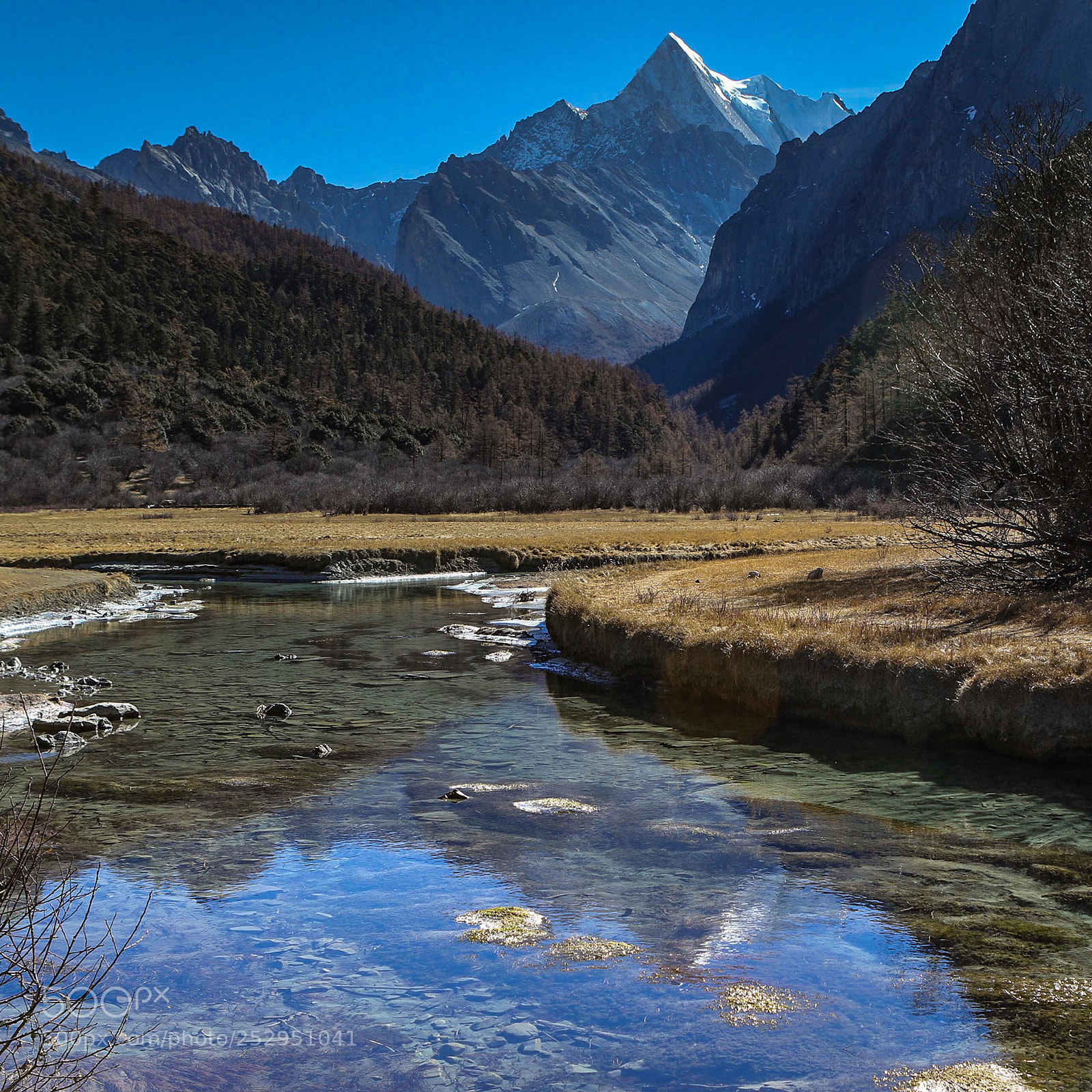 Canon EOS 7D Mark II sample photo. 风烟俱净，天山共色。从流飘荡，任意东西。
 photography