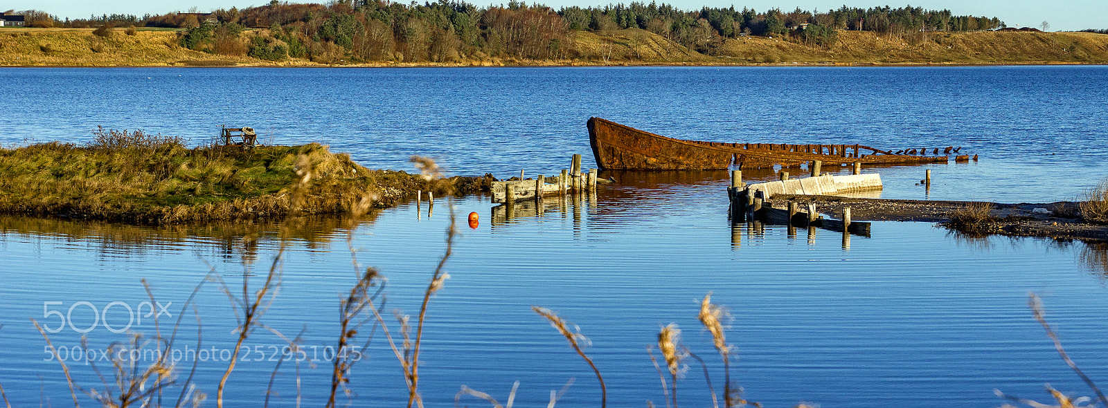 Sony ILCA-77M2 sample photo. Rusty boat photography