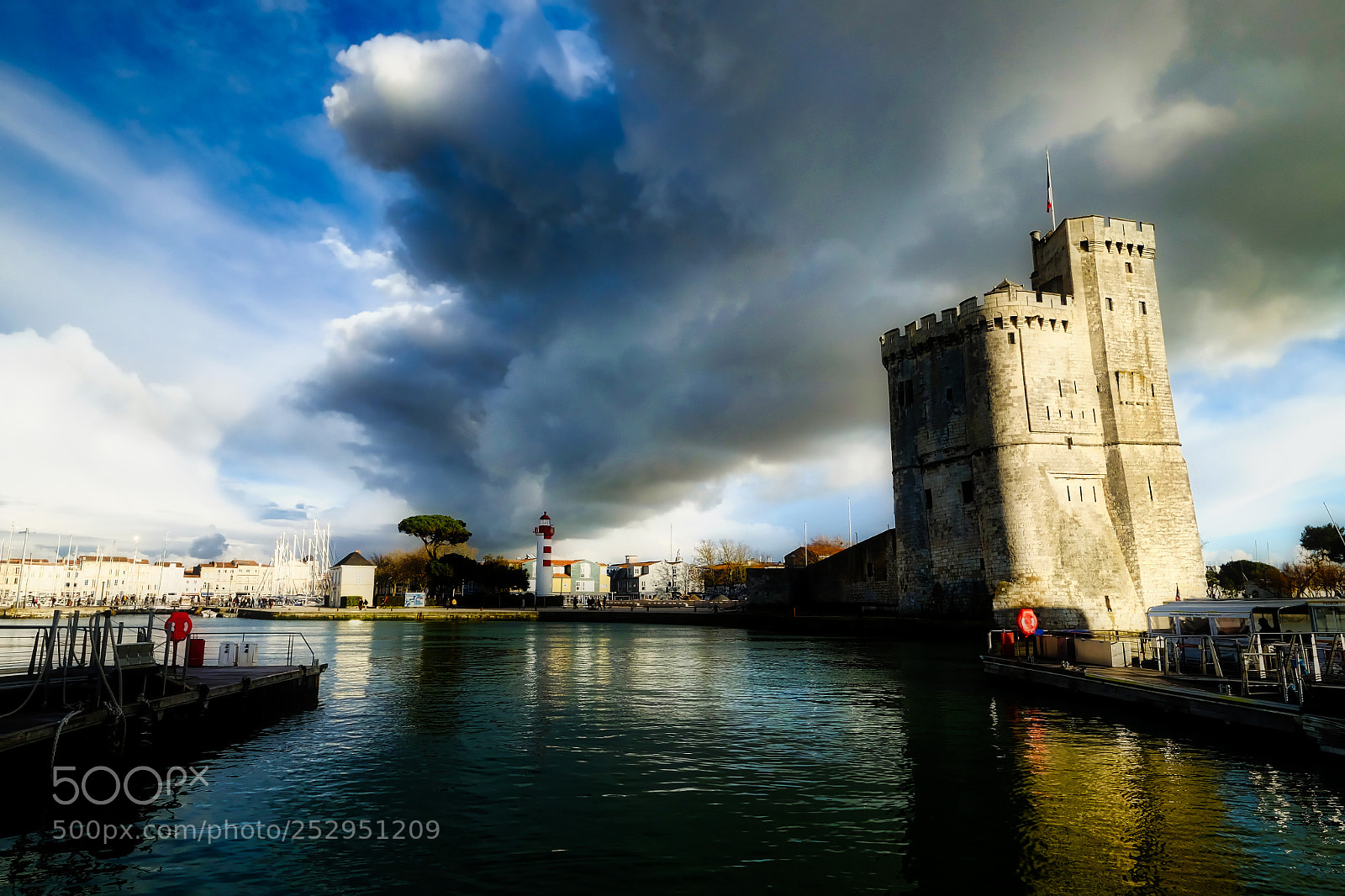 Fujifilm X-T1 sample photo. La tour saint-nicolas photography