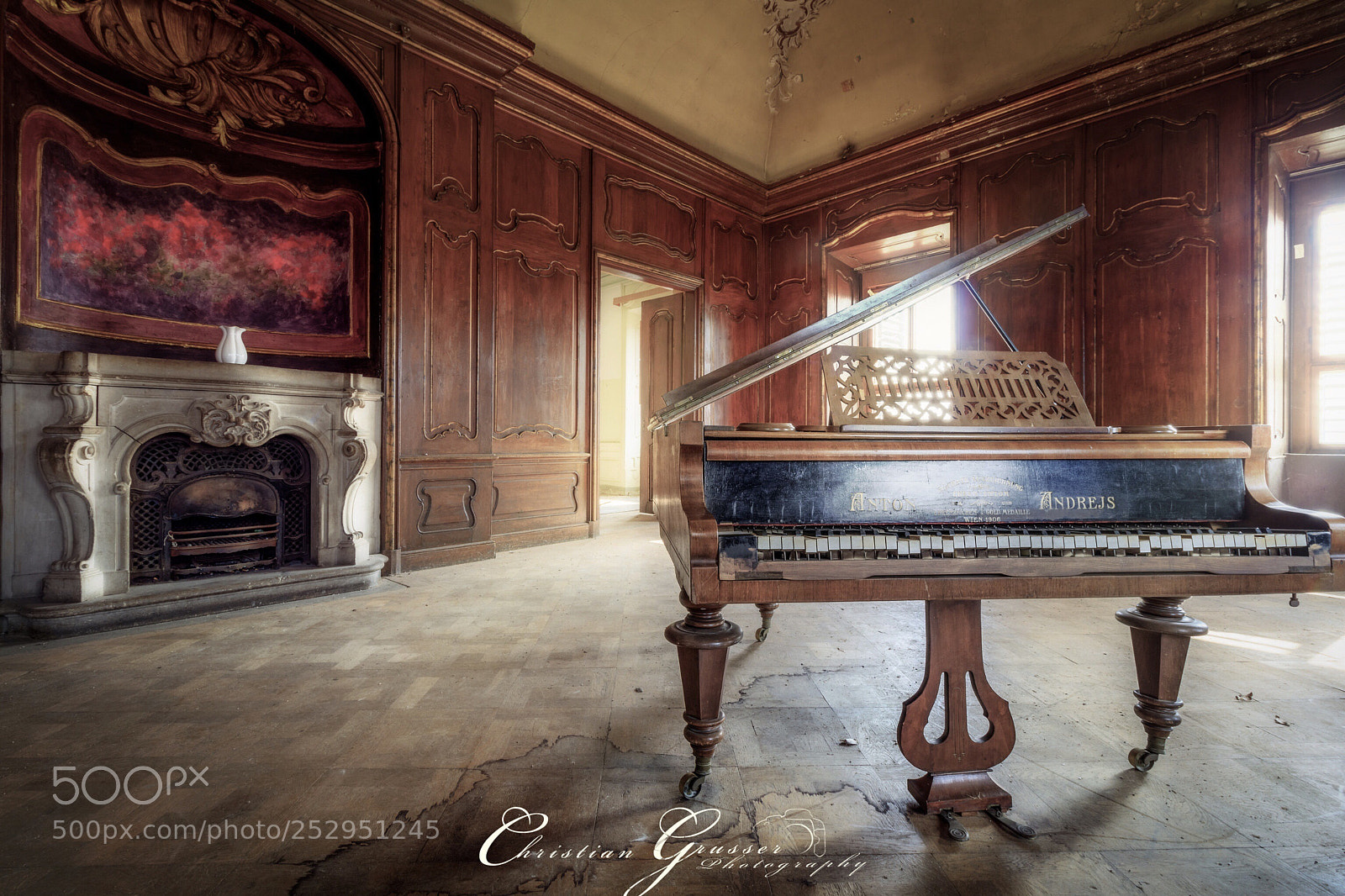 Canon EOS 760D (EOS Rebel T6s / EOS 8000D) sample photo. Castle with piano  photography