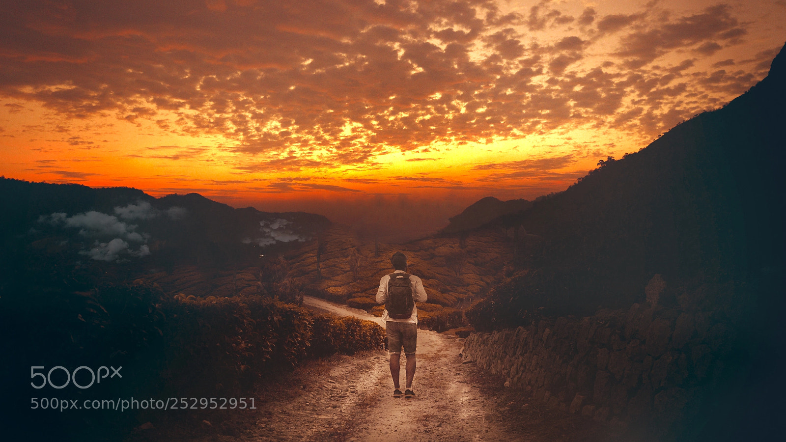 Canon EOS 7D Mark II sample photo. Solo traveller photography