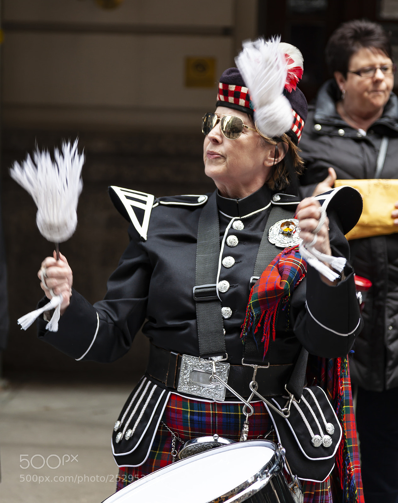 Canon EOS 5D Mark II sample photo. Tartan day parade nyc photography