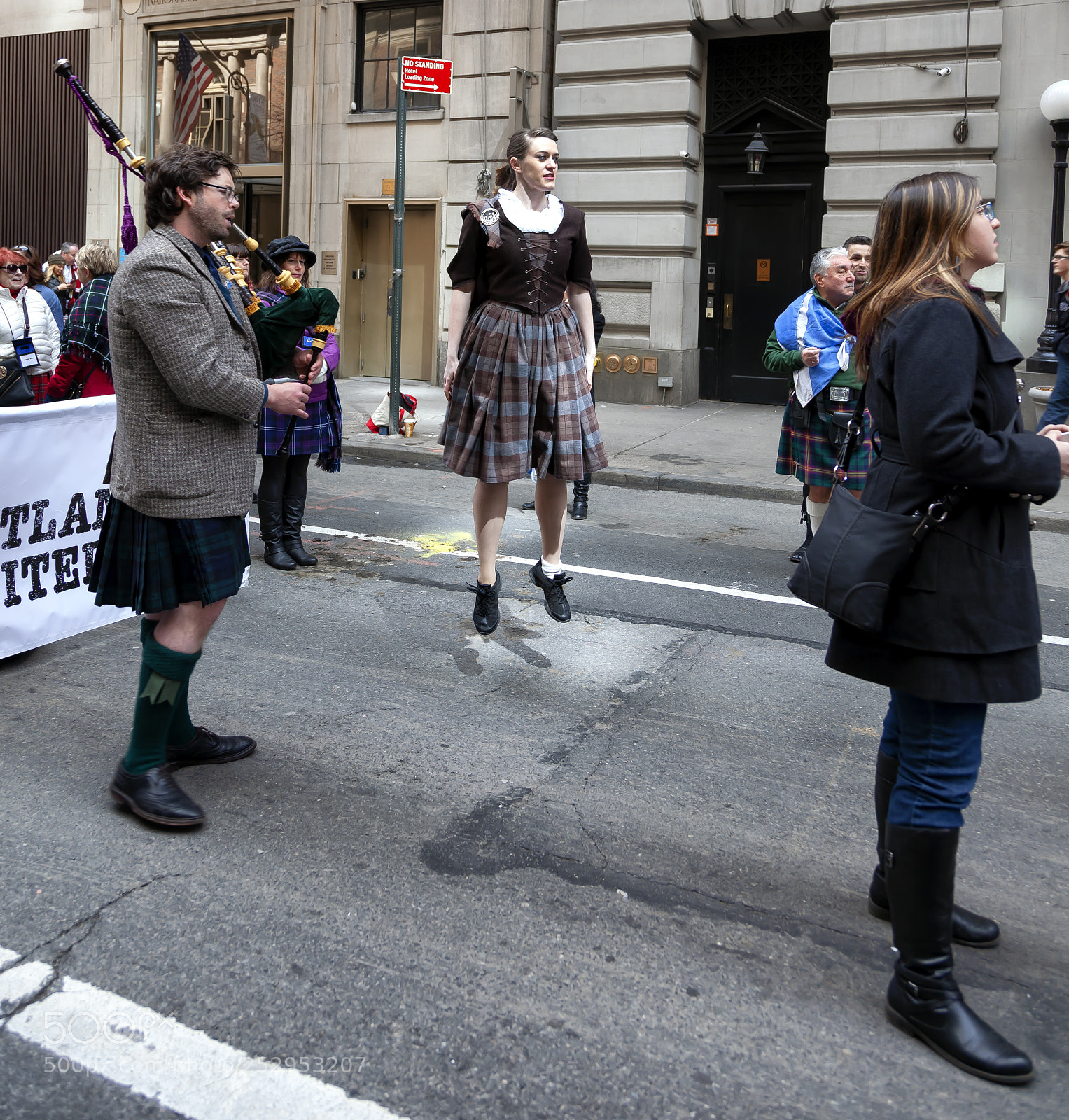 Canon EOS 5D Mark II sample photo. Tartan day parade nyc photography