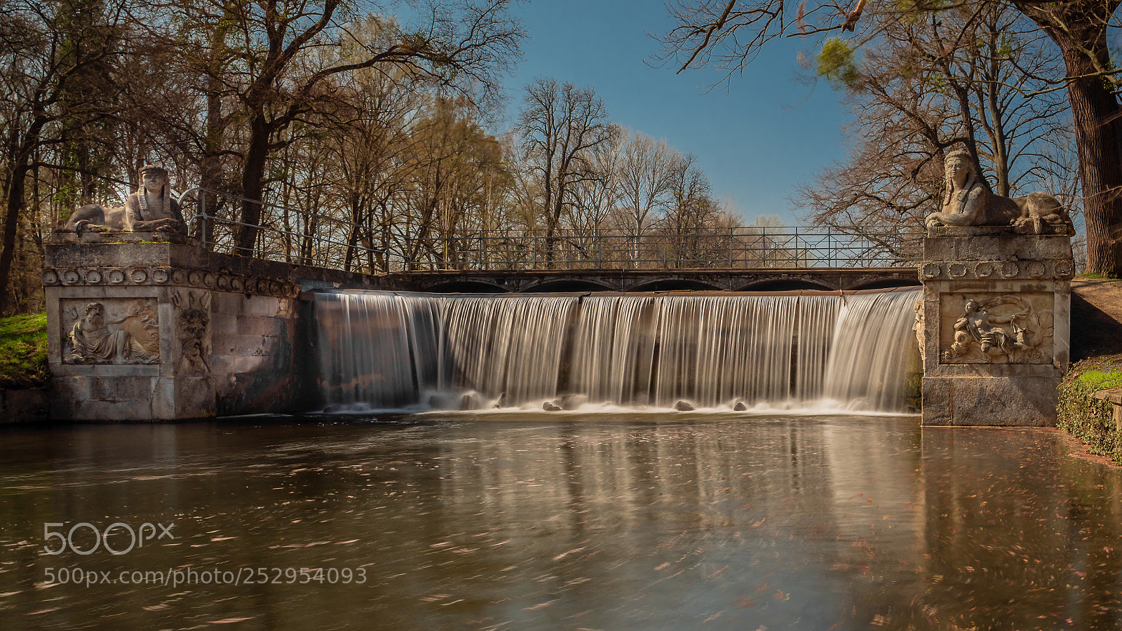 Panasonic Lumix DC-G9 sample photo. Laxenburg schlosspark wasserfall photography