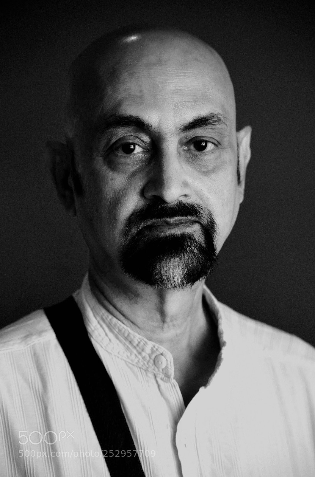 Nikon D5100 sample photo. Man at age. photography
