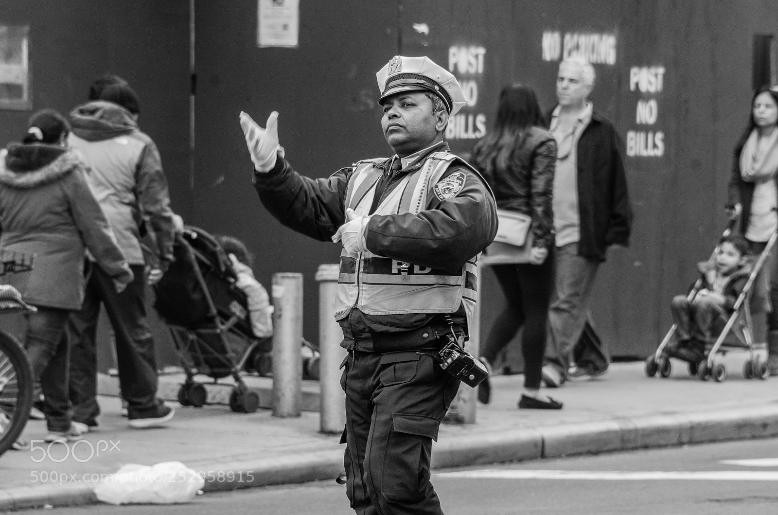 Nikon D7000 sample photo. Dancing in the street photography
