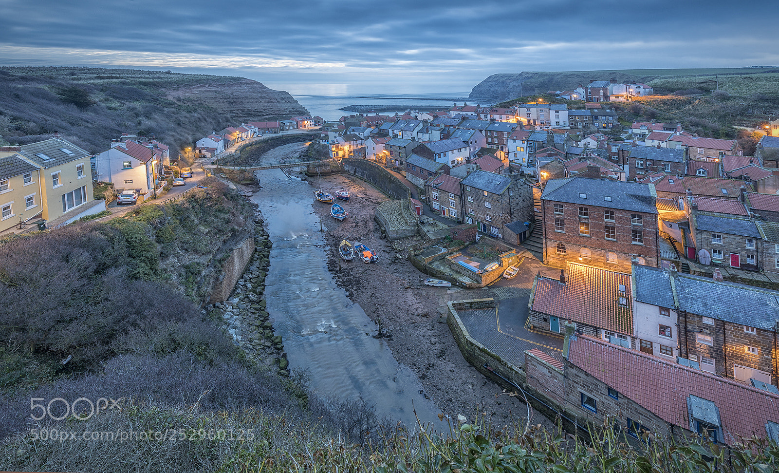 Canon EOS 5D Mark IV sample photo. Staithes dawn photography