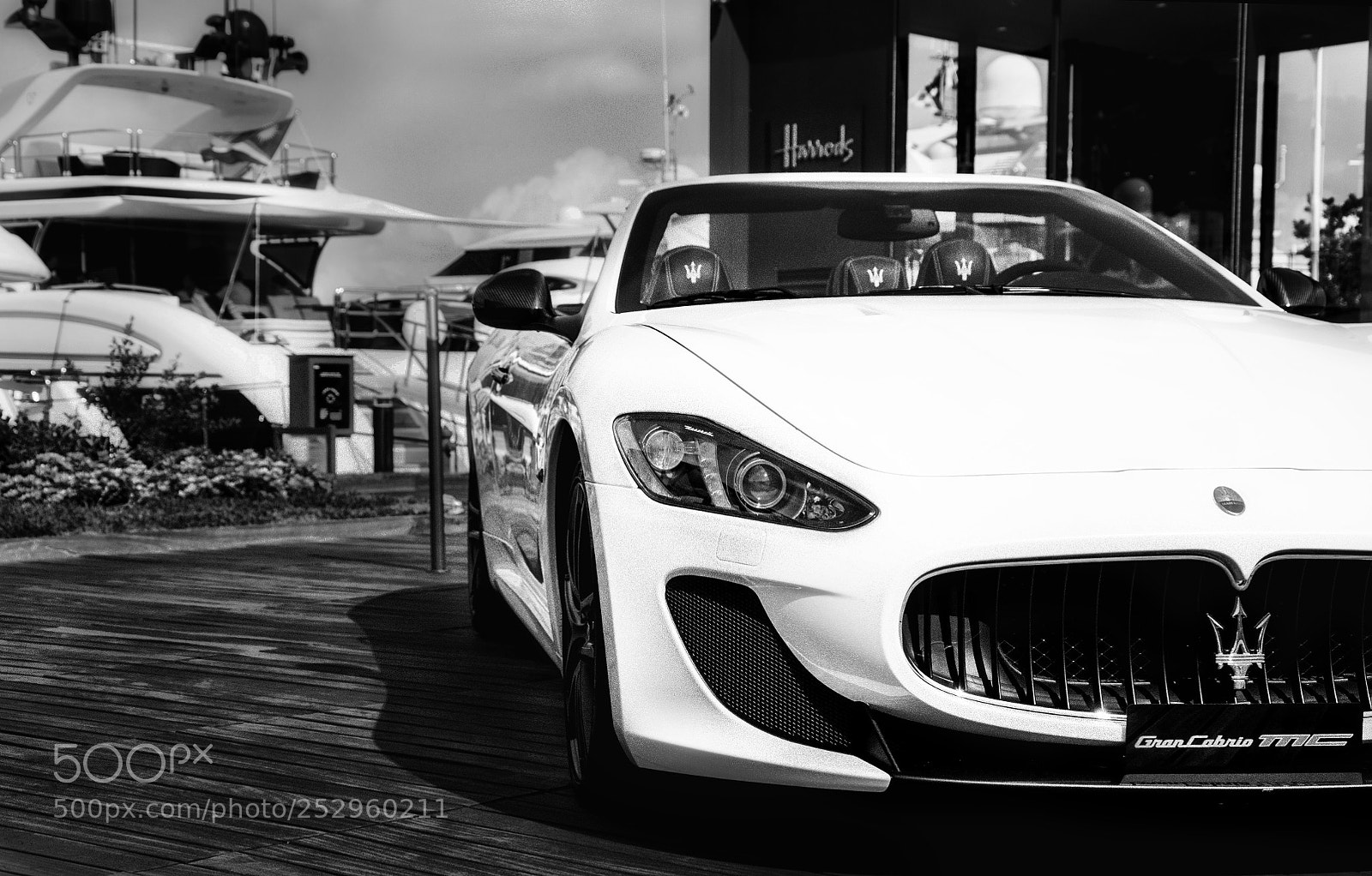 Nikon D90 sample photo. Maserati gran cabrio photography