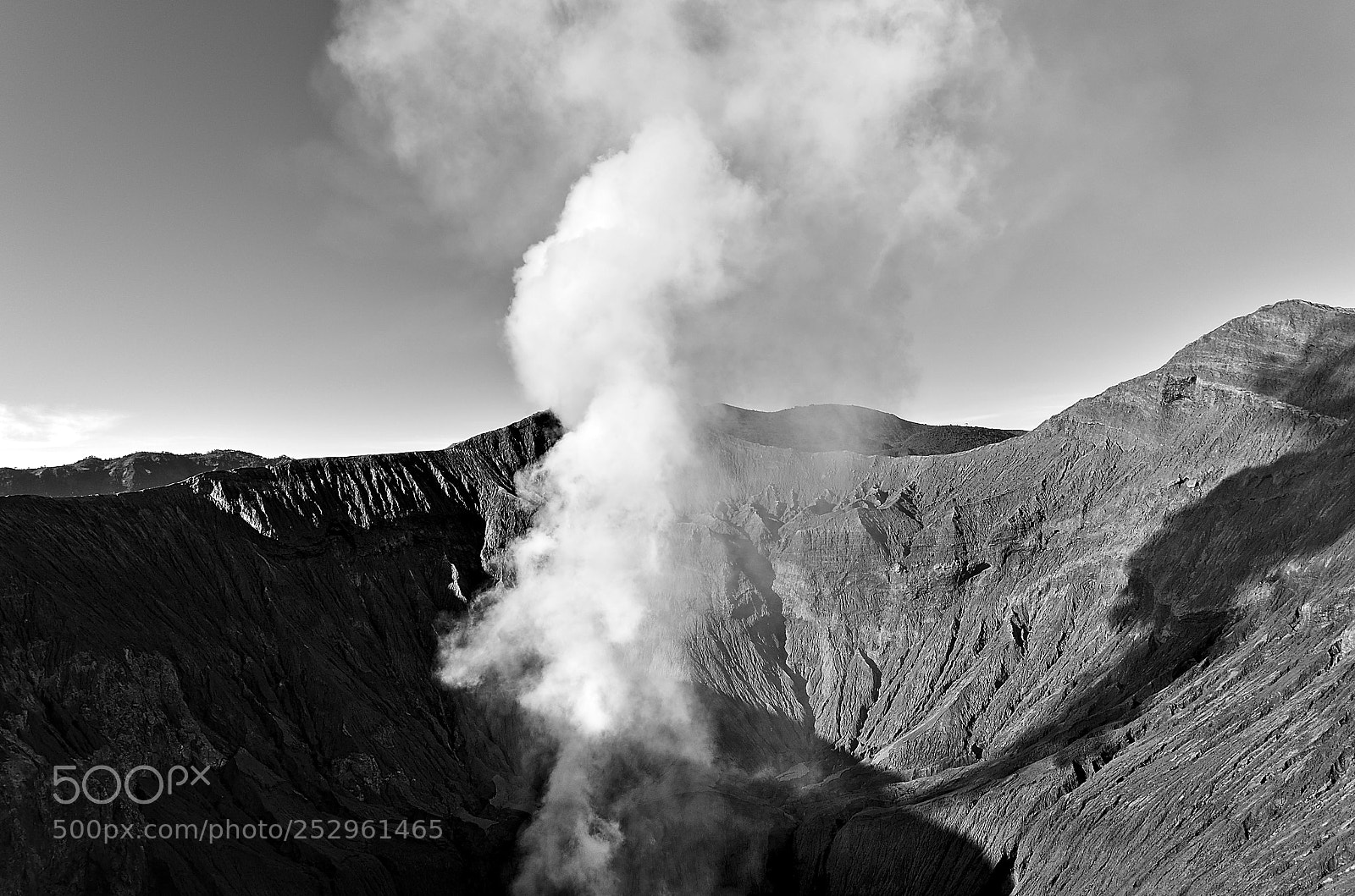 Nikon D5100 sample photo. Volcanic smoke photography