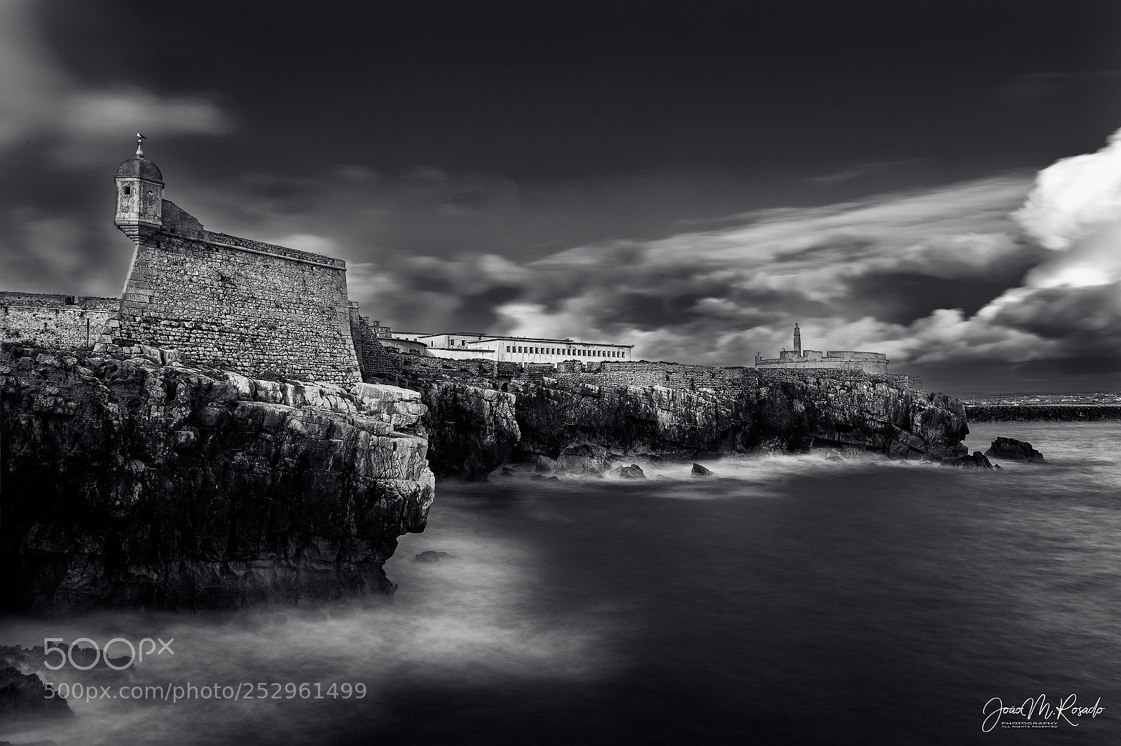 Canon EOS 5D Mark IV sample photo. Peniche fortress photography