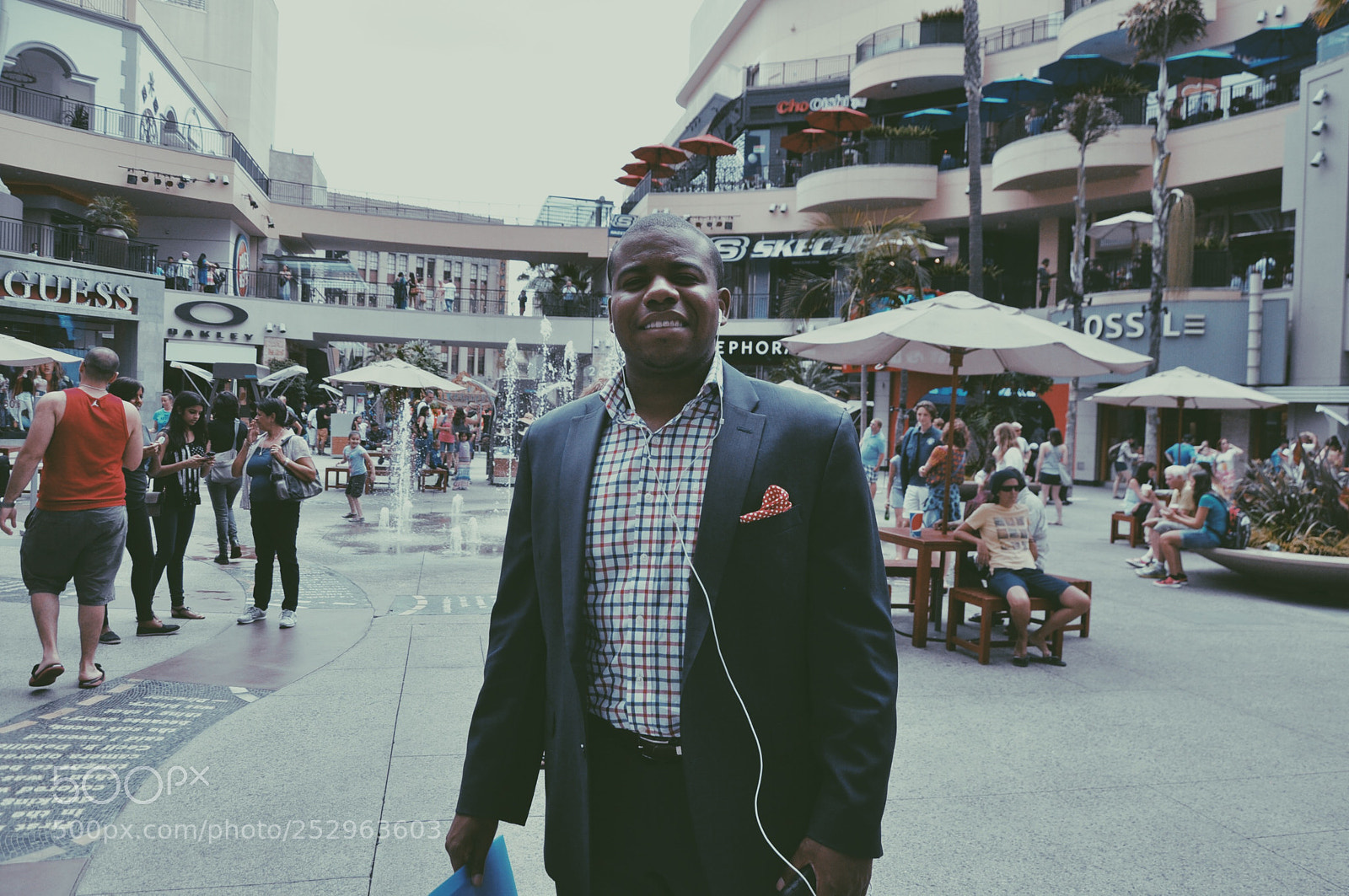 Nikon D5000 sample photo. Diversity photography