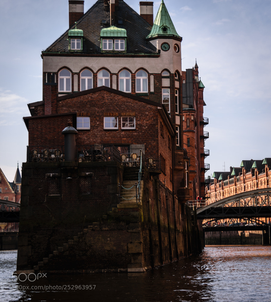 Nikon D3300 sample photo. Wasserschloss hamburg photography