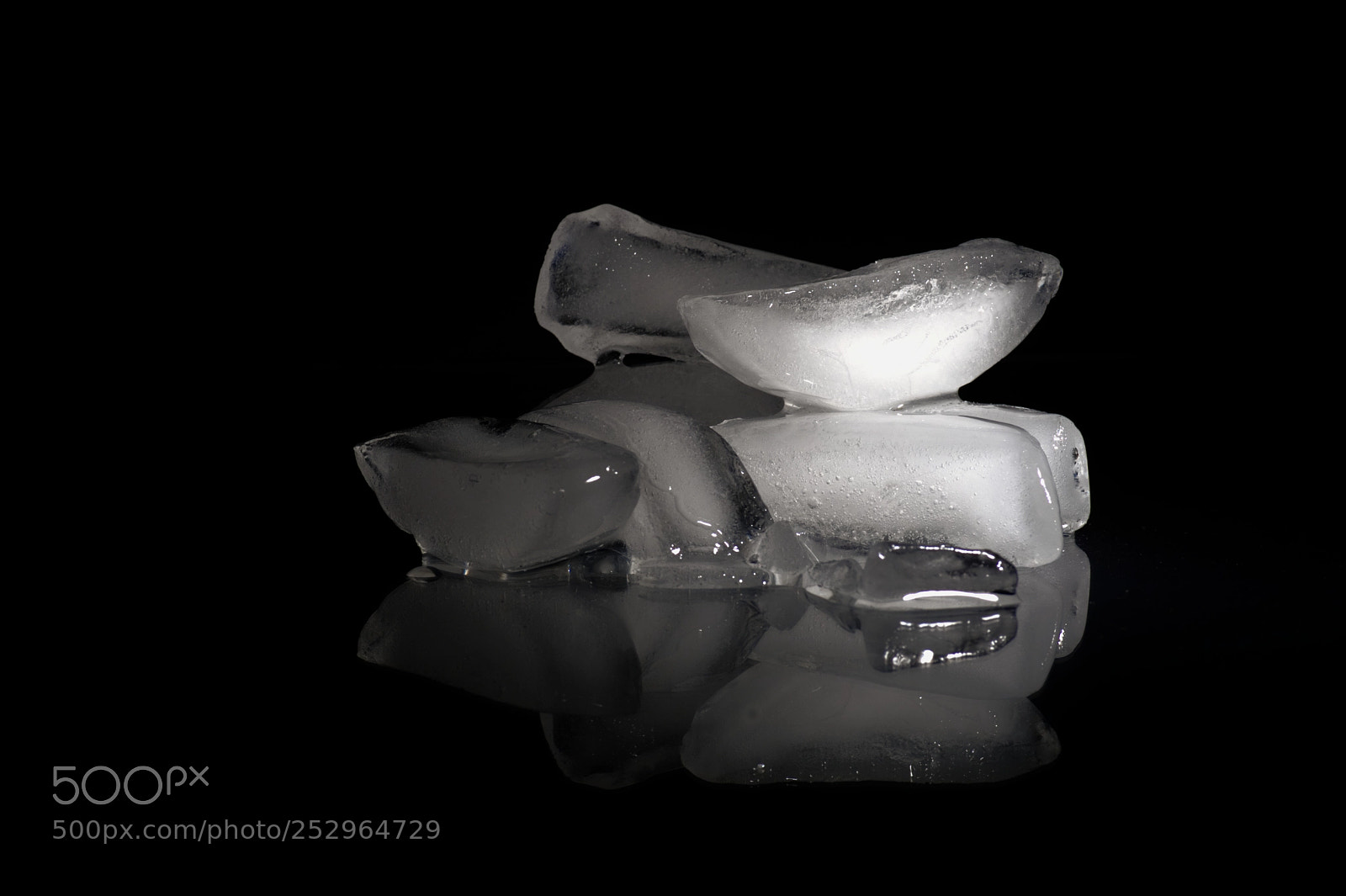Nikon D500 sample photo. Fonte de glace photography