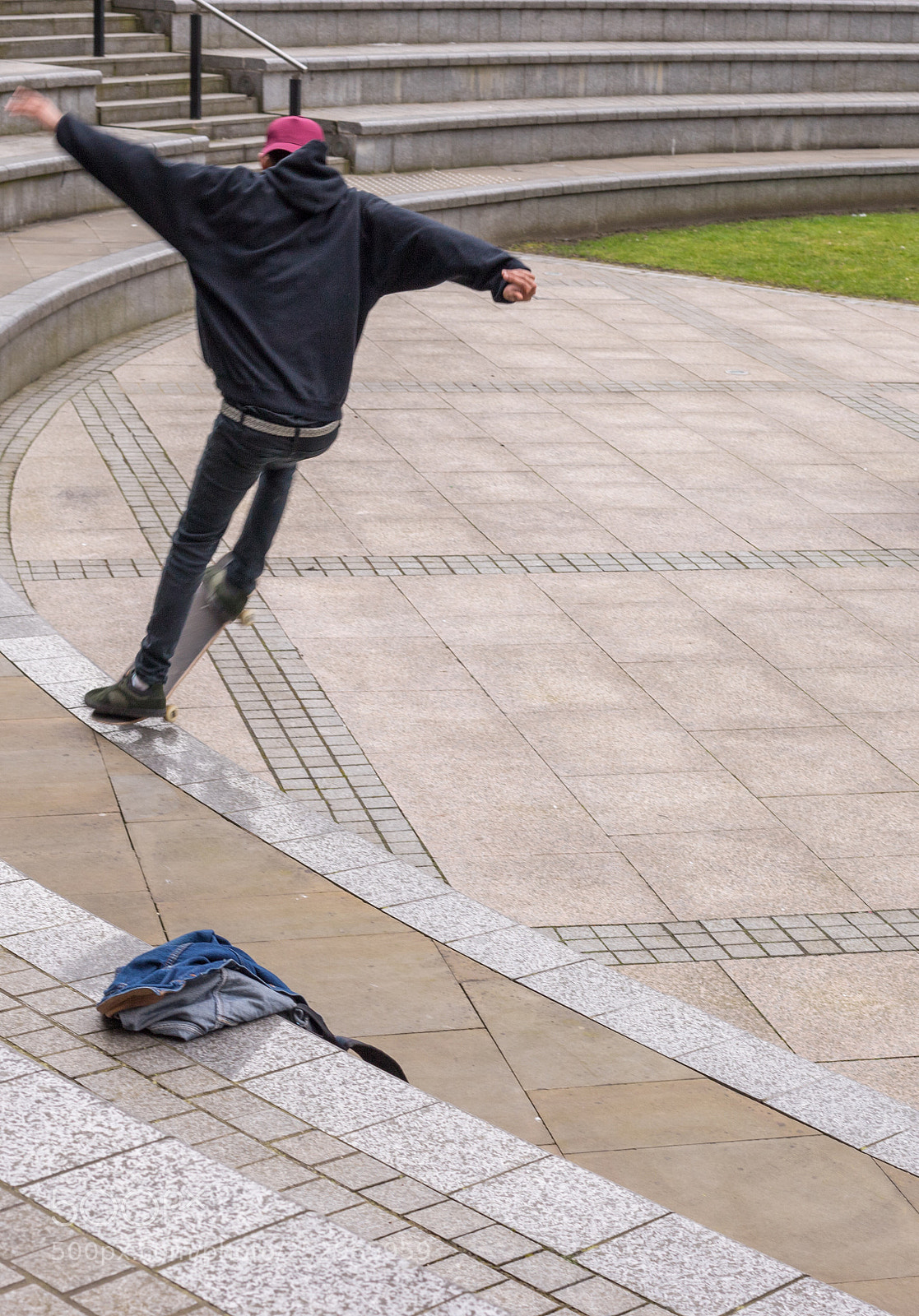 Canon EOS 6D Mark II sample photo. Skateboarder photography