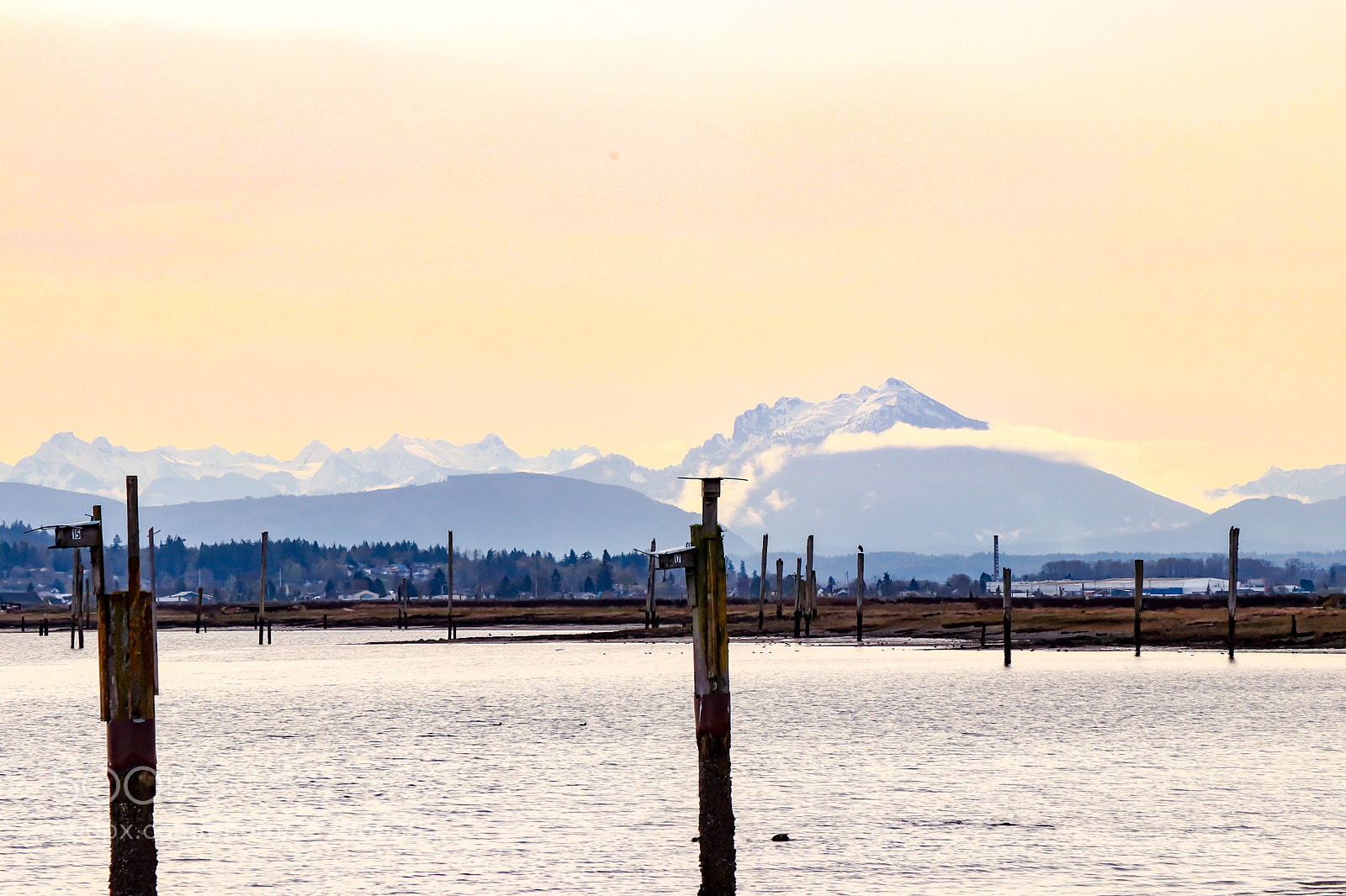 Canon EOS 200D (EOS Rebel SL2 / EOS Kiss X9) sample photo. Morning mountains photography