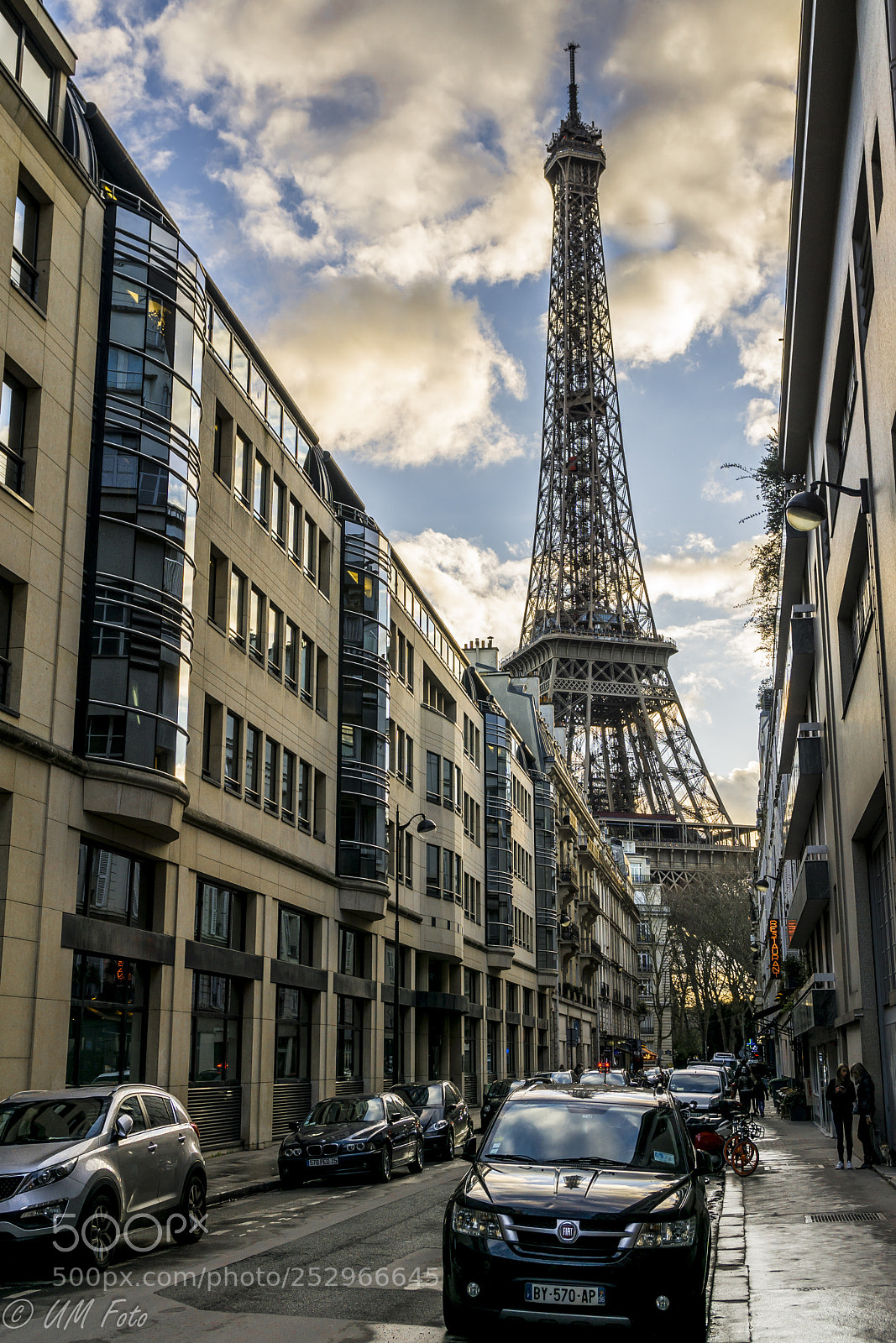 Sony a6000 sample photo. Eiffel tower on a photography
