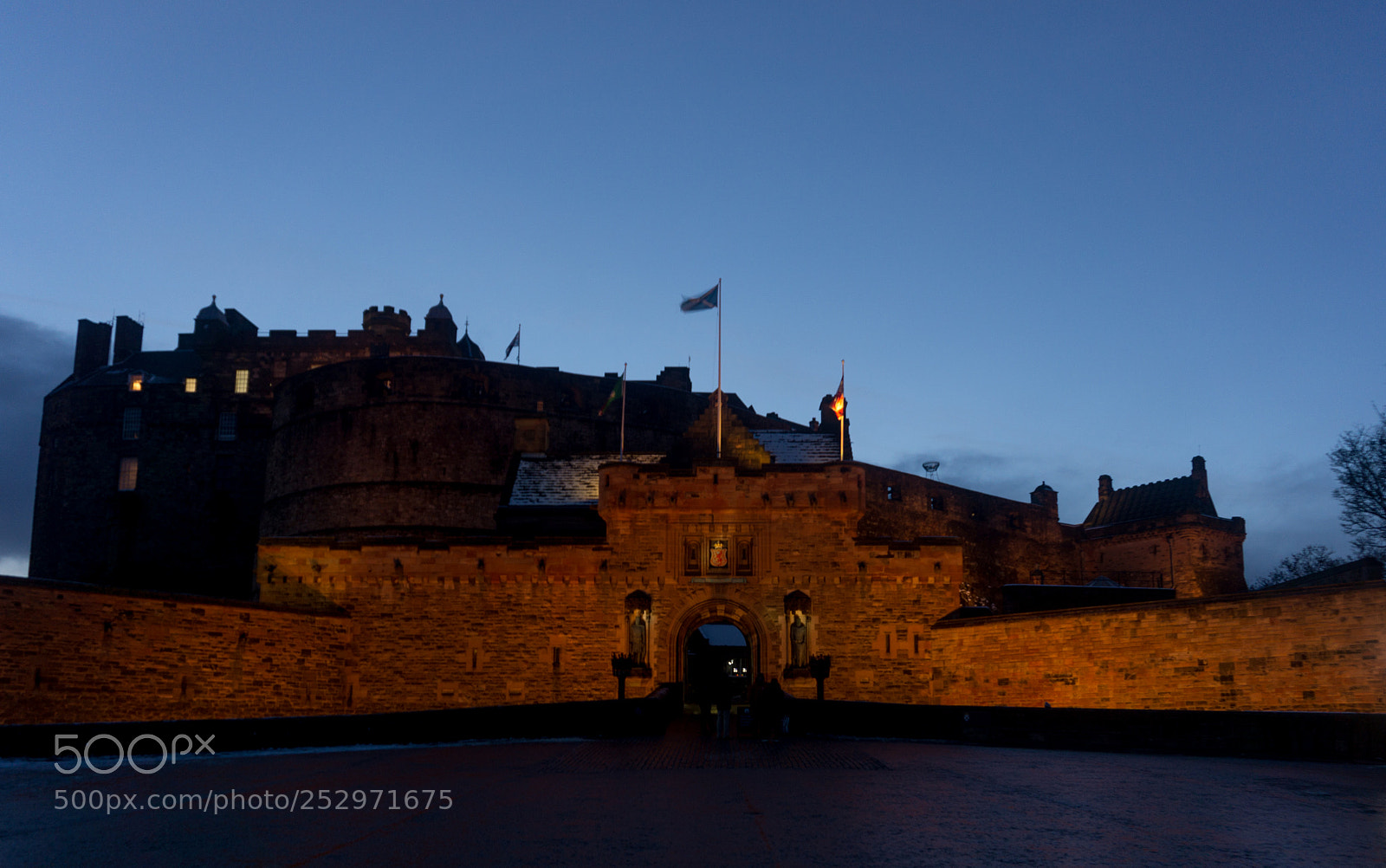 Sony a6000 sample photo. The castle gate, edinburgh photography