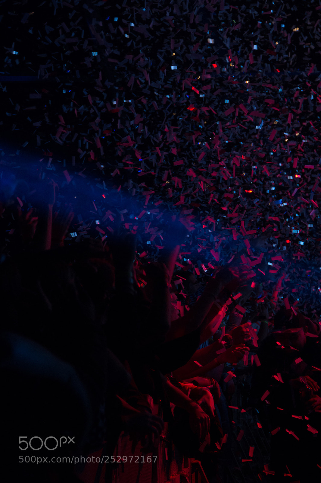 Canon EOS 60D sample photo. Confetti photography