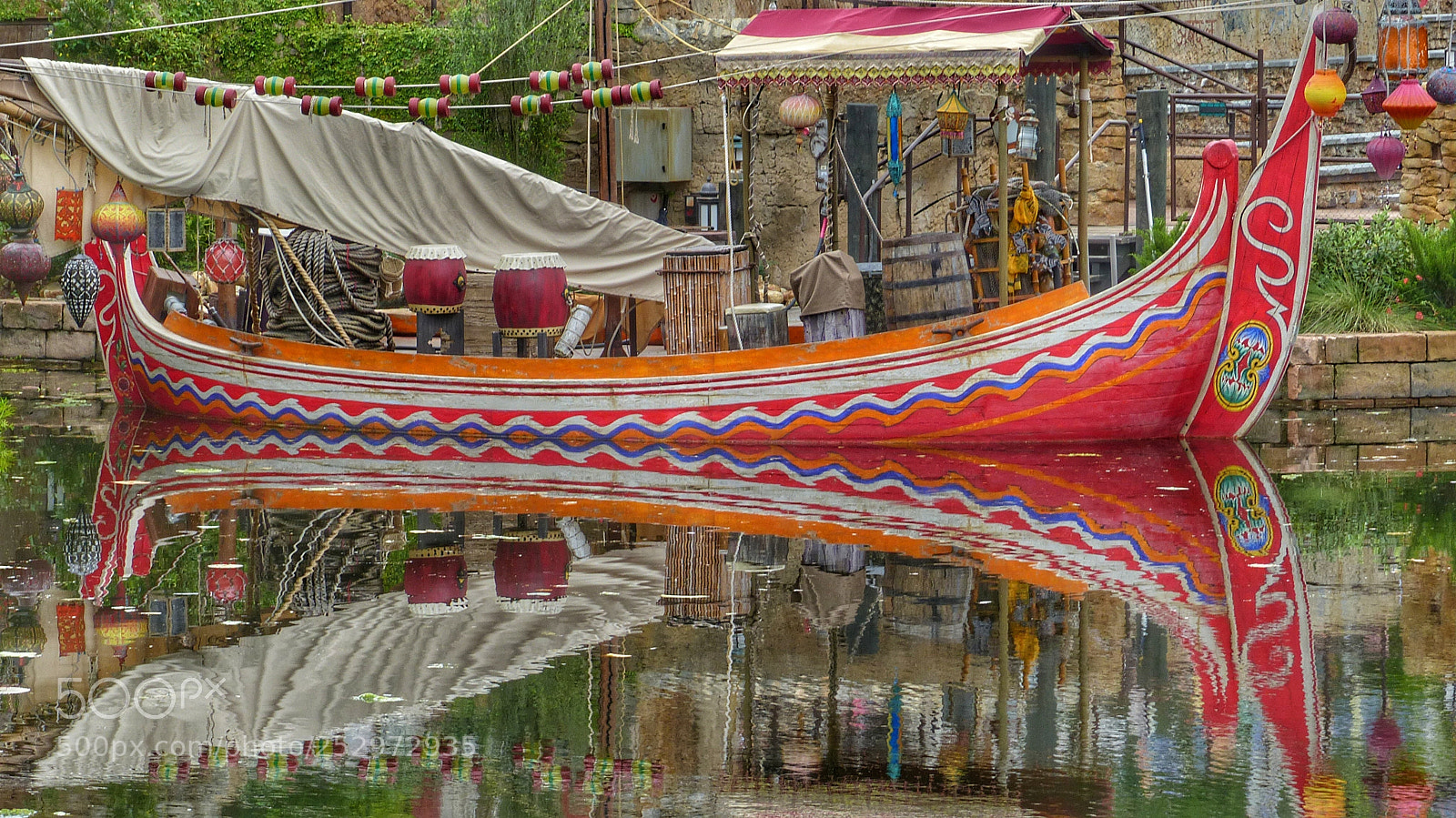 Panasonic Lumix DMC-FZ200 sample photo. Disney animal kingdom photography