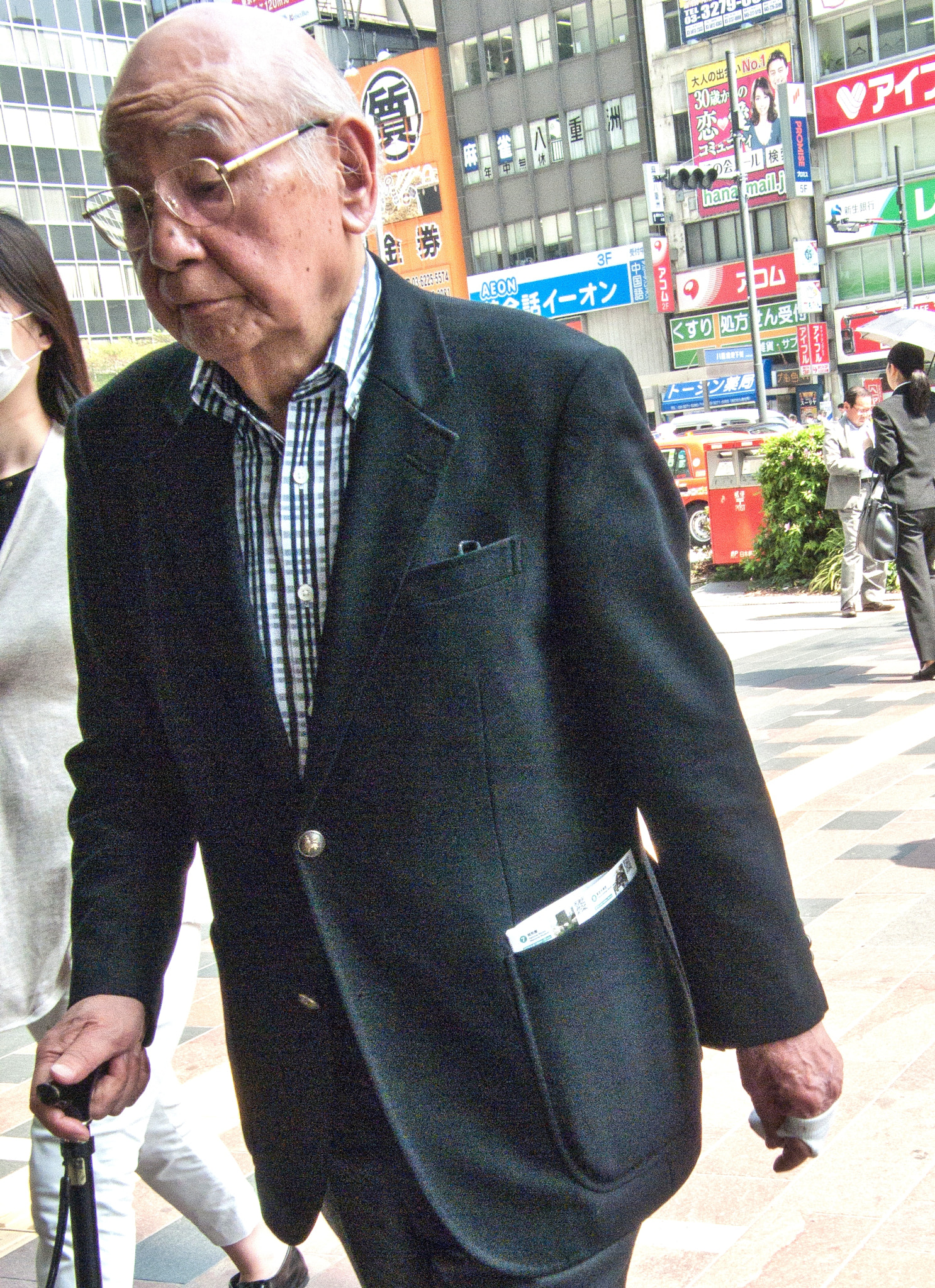 Olympus SP570UZ sample photo. Old man photography