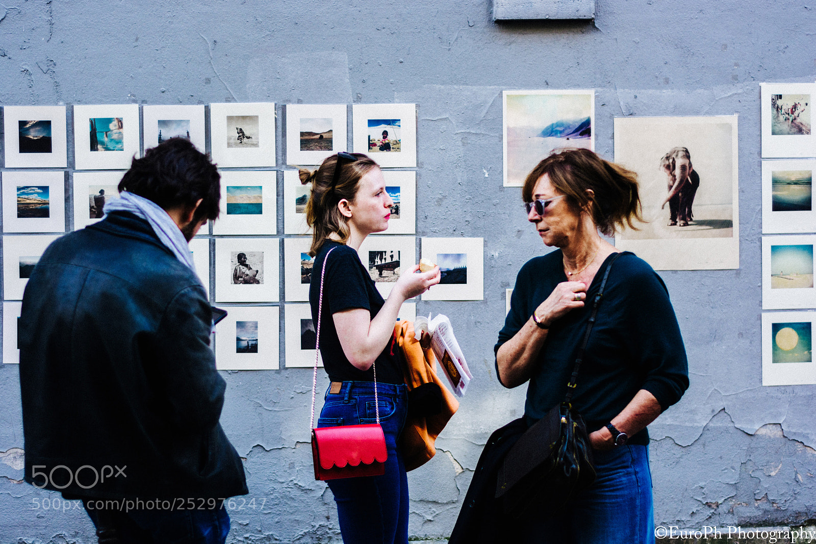 Nikon D7100 sample photo. Sidewalk gallery photography