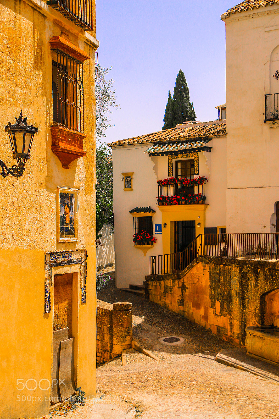Canon EOS 70D sample photo. Backstreet of ronda, spain photography