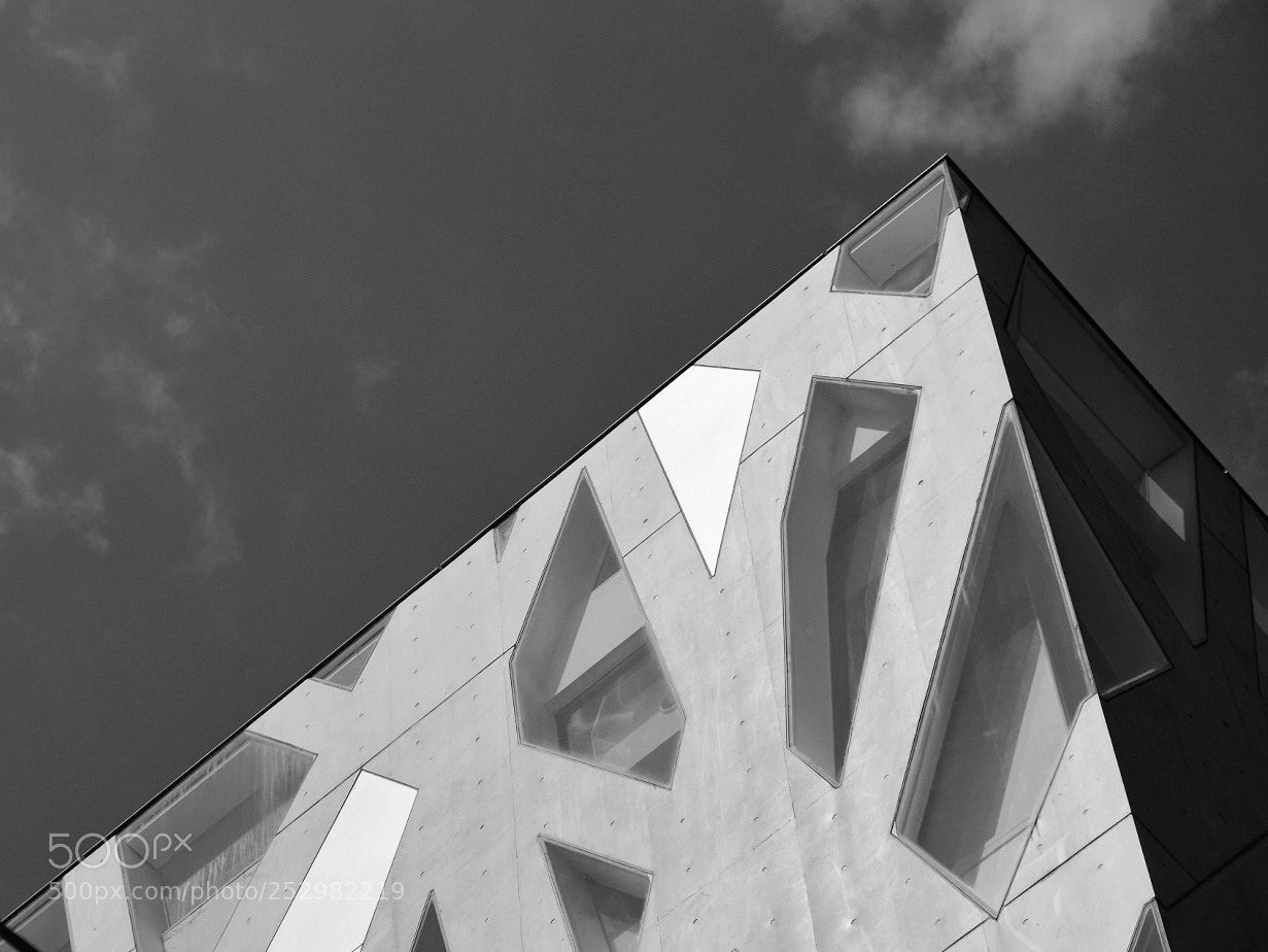 Fujifilm X-T10 sample photo. Shapes photography