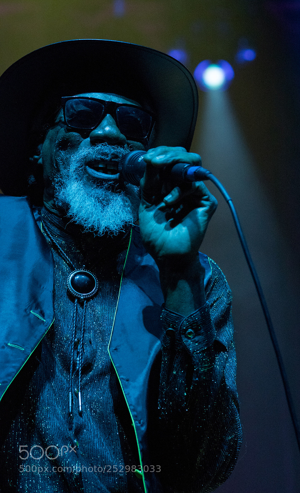 Olympus OM-D E-M5 II sample photo. Robert finley guest vocals photography