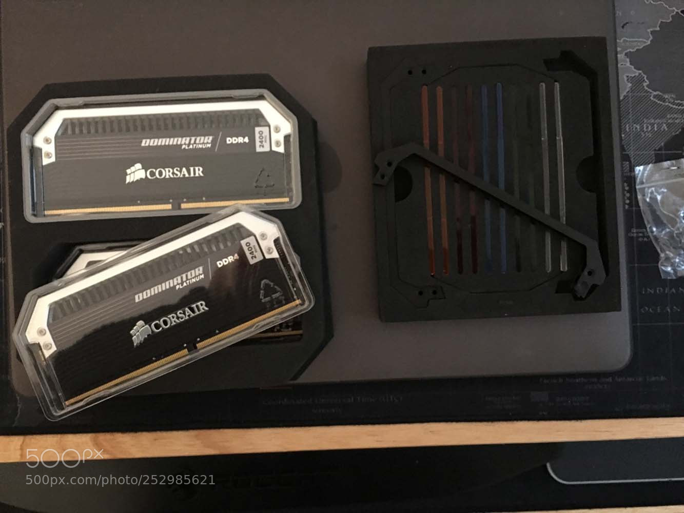 Apple iPhone 6s Plus sample photo. Corsair dominators mod photography