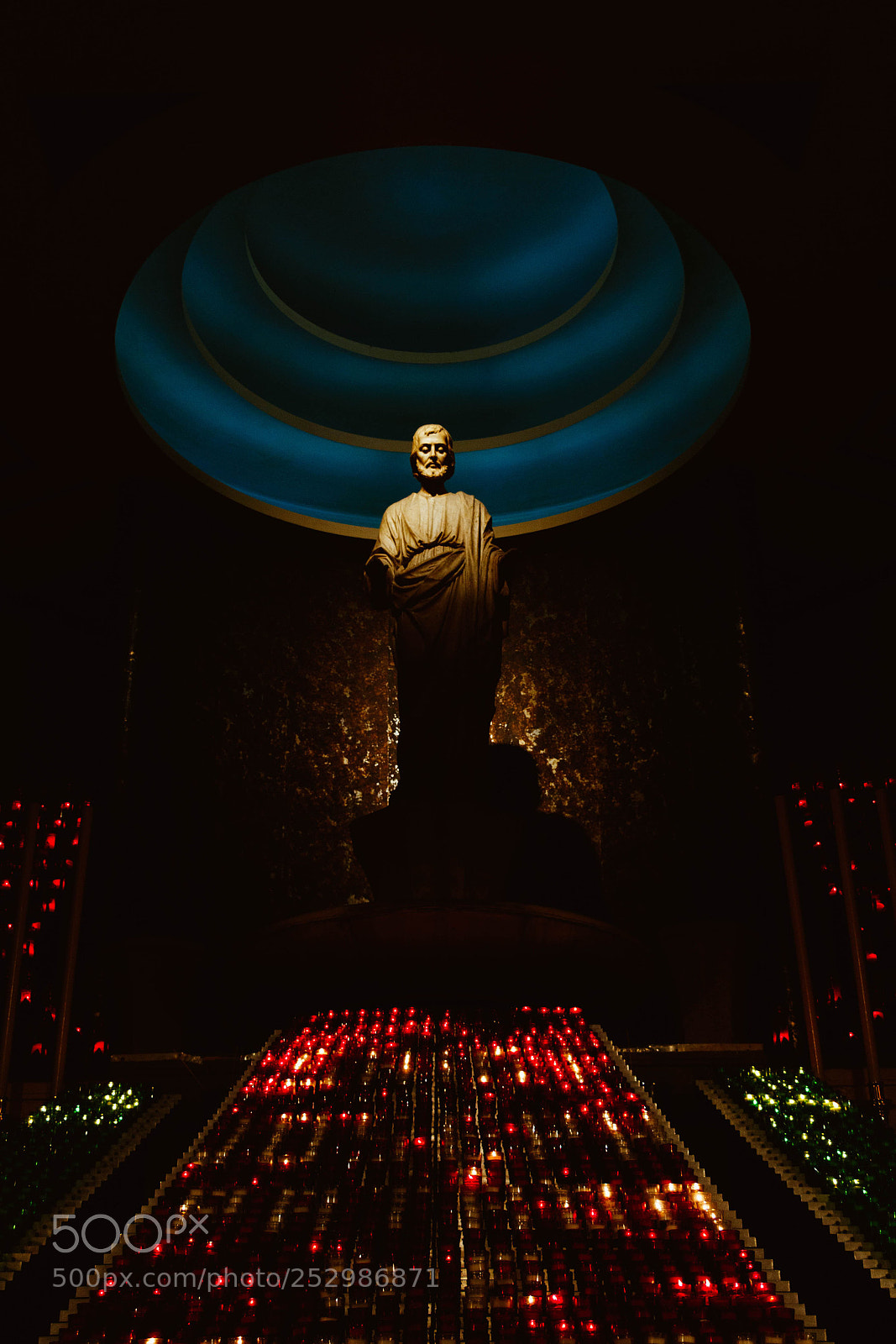Canon EOS 760D (EOS Rebel T6s / EOS 8000D) sample photo. In st-joseph basillica photography