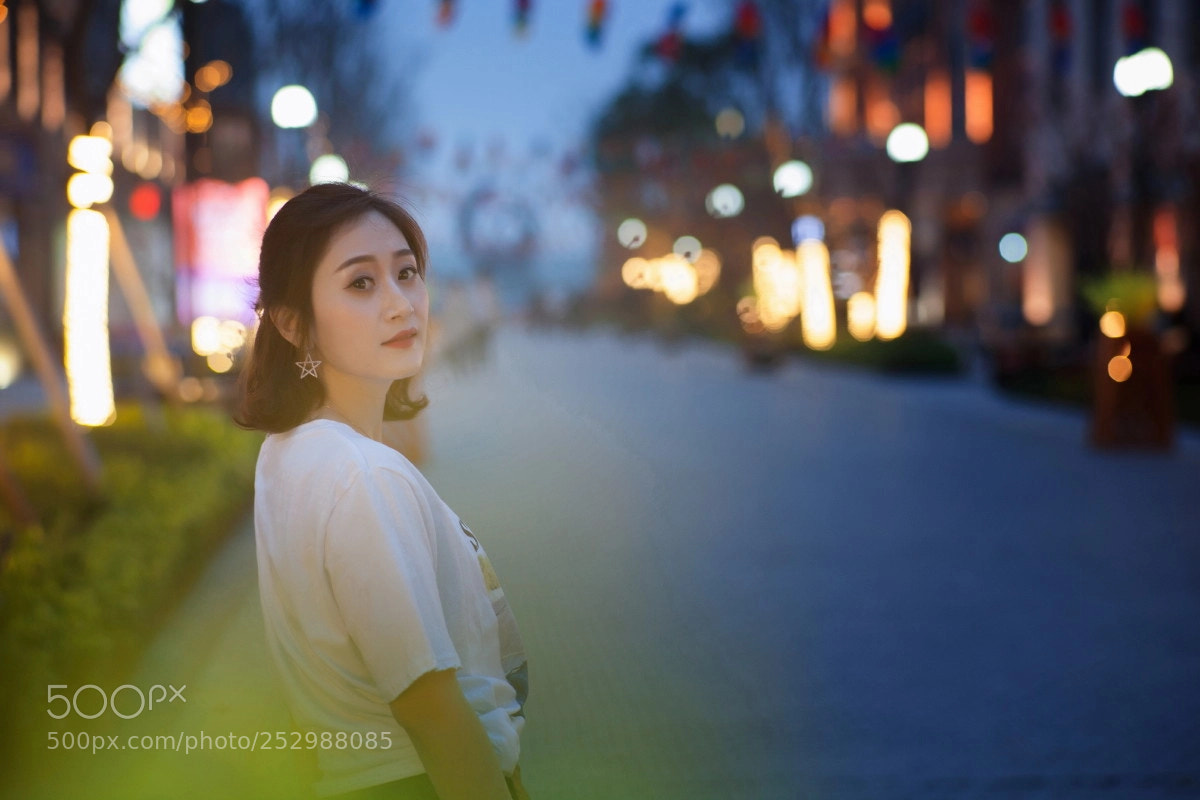 Canon EOS 5D Mark II sample photo. 夜拍 photography