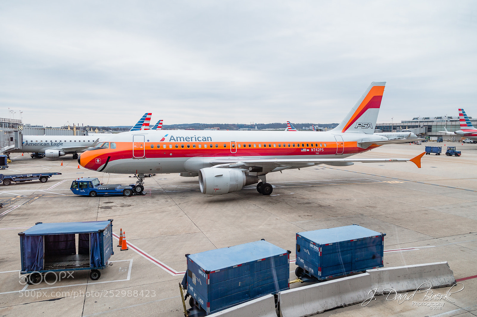 Canon EOS-1D X sample photo. Airport photography photography
