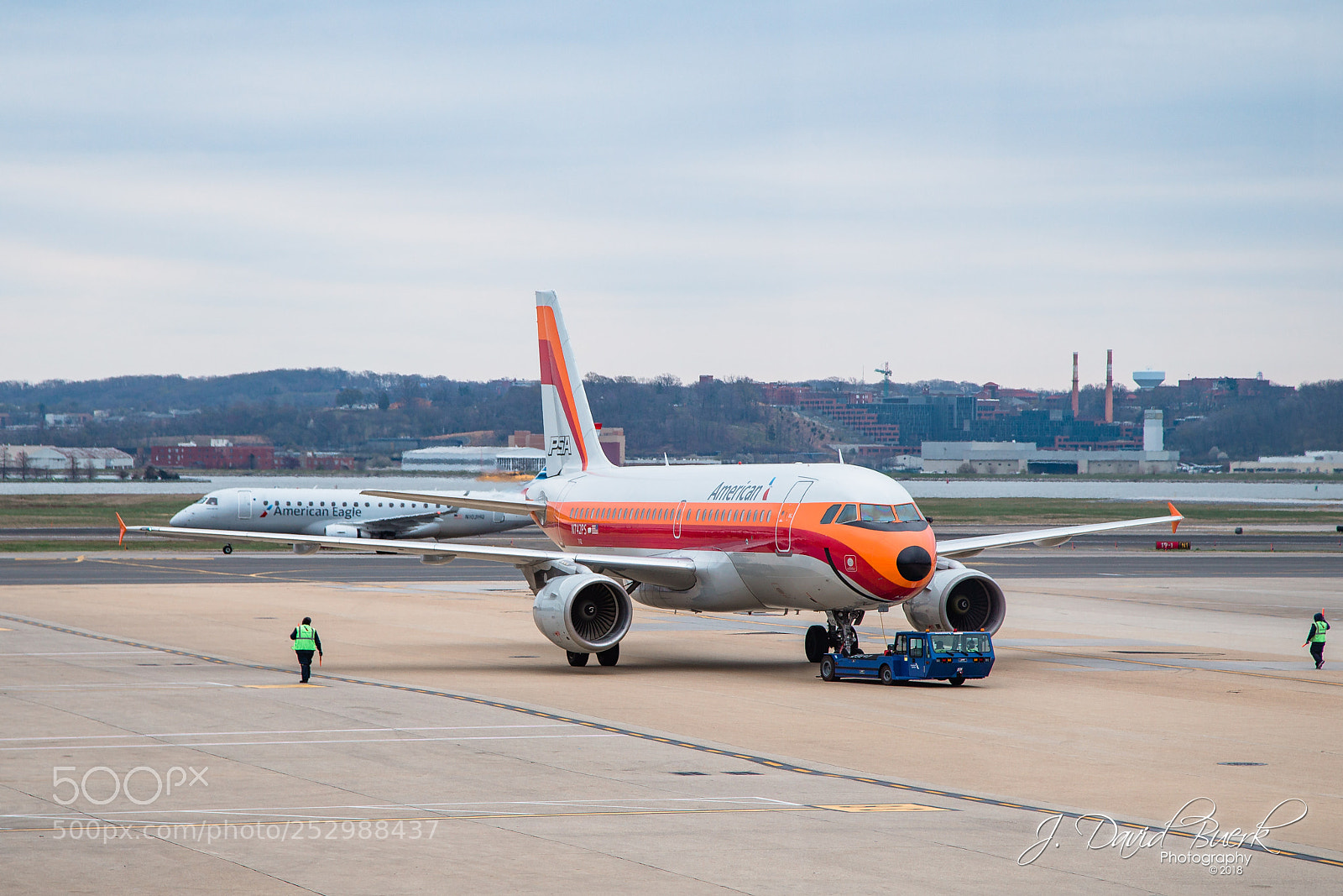 Canon EOS-1D X sample photo. Airport photography photography