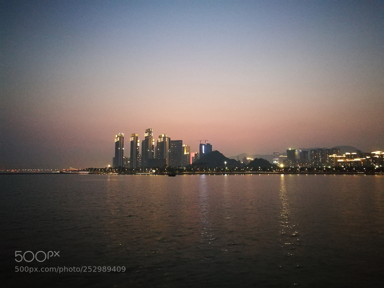HUAWEI P9 sample photo. Twitlight photography