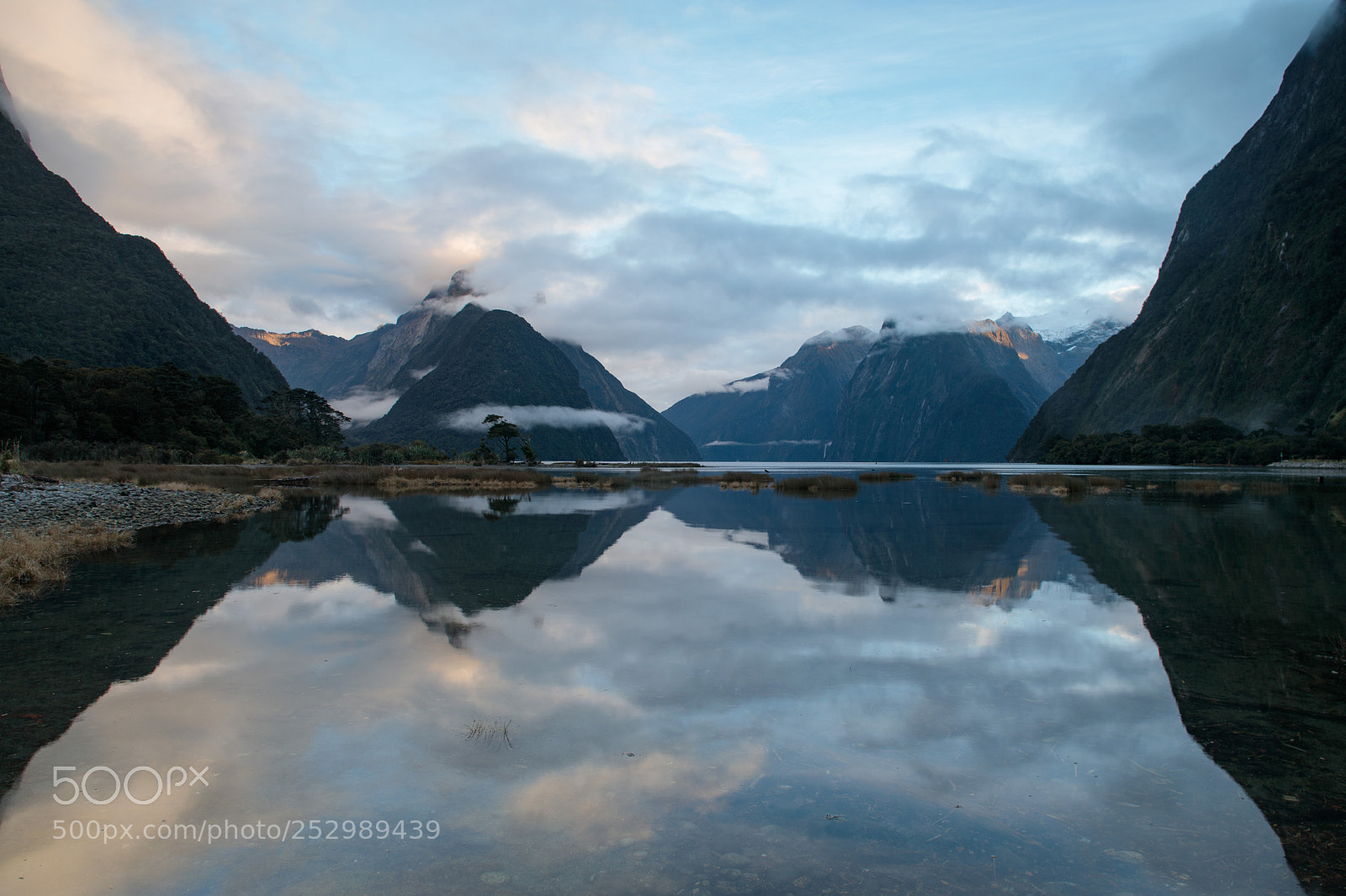 Canon EOS 5D Mark IV sample photo. Milford sound and mitre photography