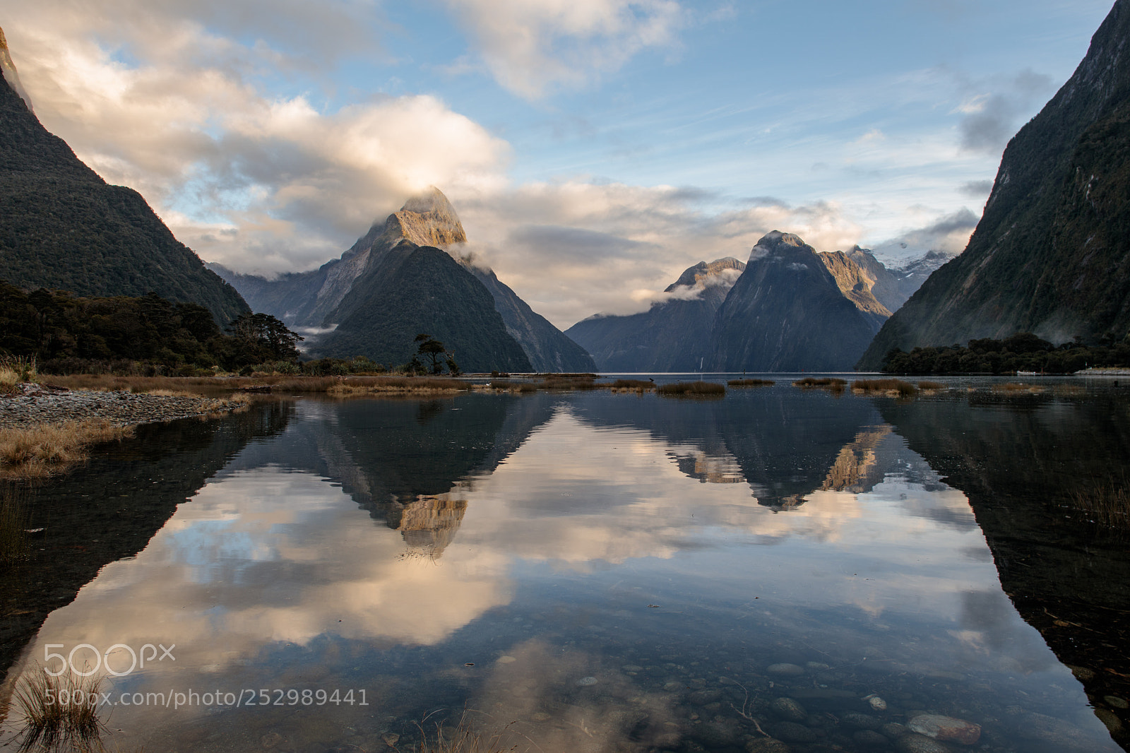 Canon EOS 5D Mark IV sample photo. Milford sound and mitre photography