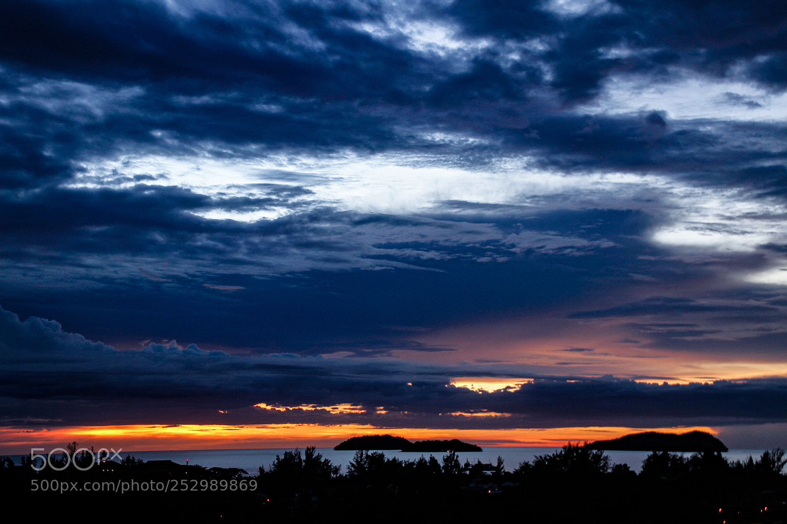 Canon EOS 7D sample photo. Flirting with sky photography