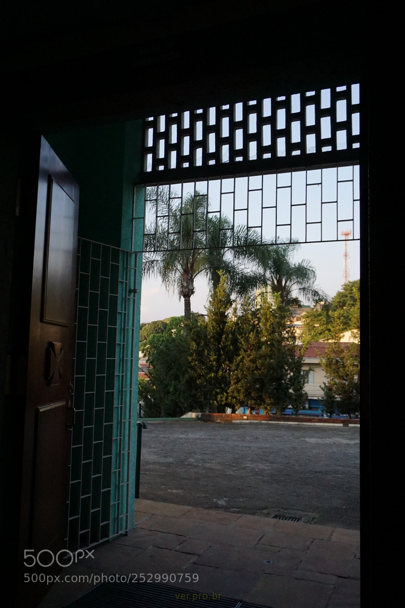 Sony a6000 sample photo. Porta aberta photography