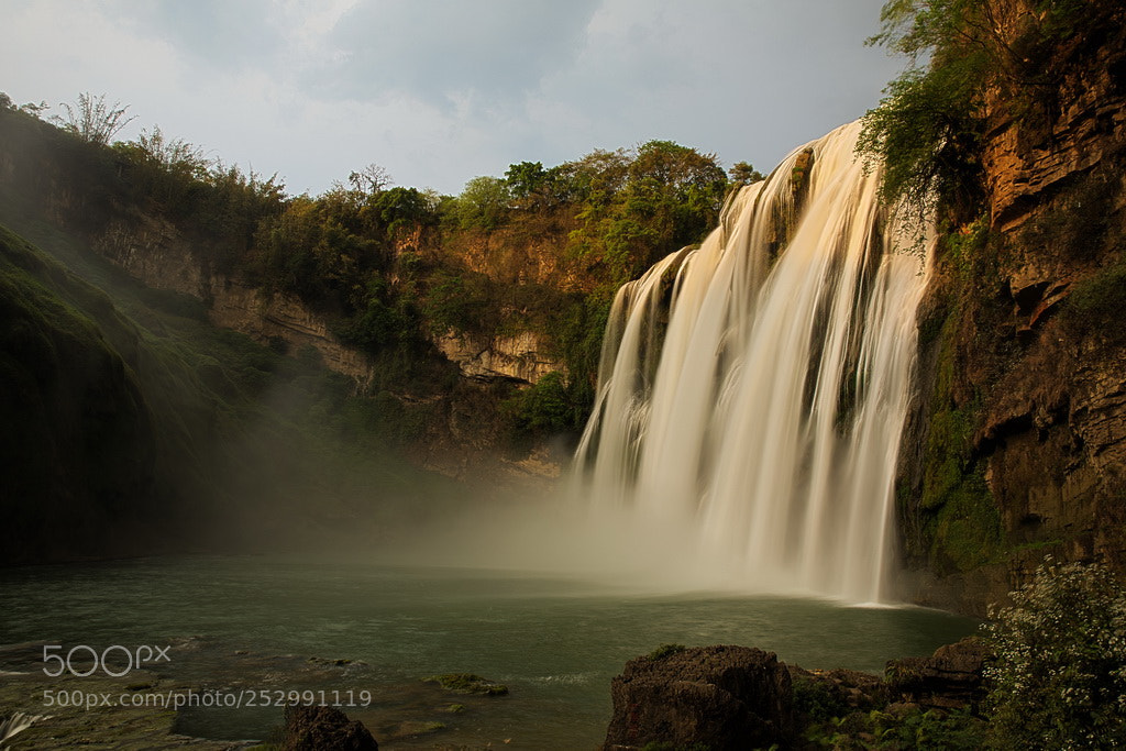 Canon EOS 5D Mark IV sample photo. Huangguoshu waterfall photography